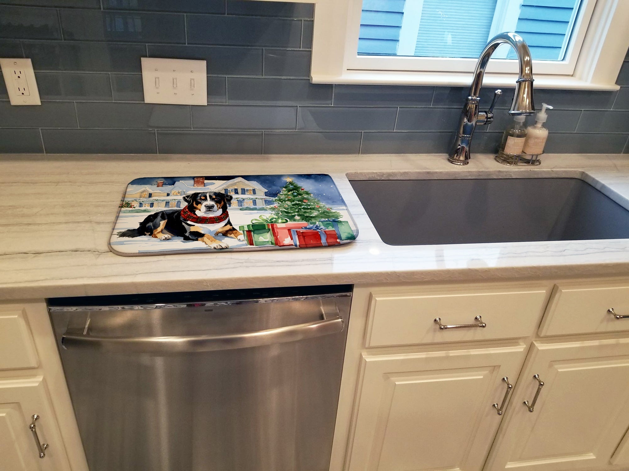 Entlebucher Mountain Dog Cozy Christmas Dish Drying Mat Absorbent Dish Drying Mat Pad for Kitchen Counter Dish Drainer Mat for Countertop, 14 x 21", Multicolor