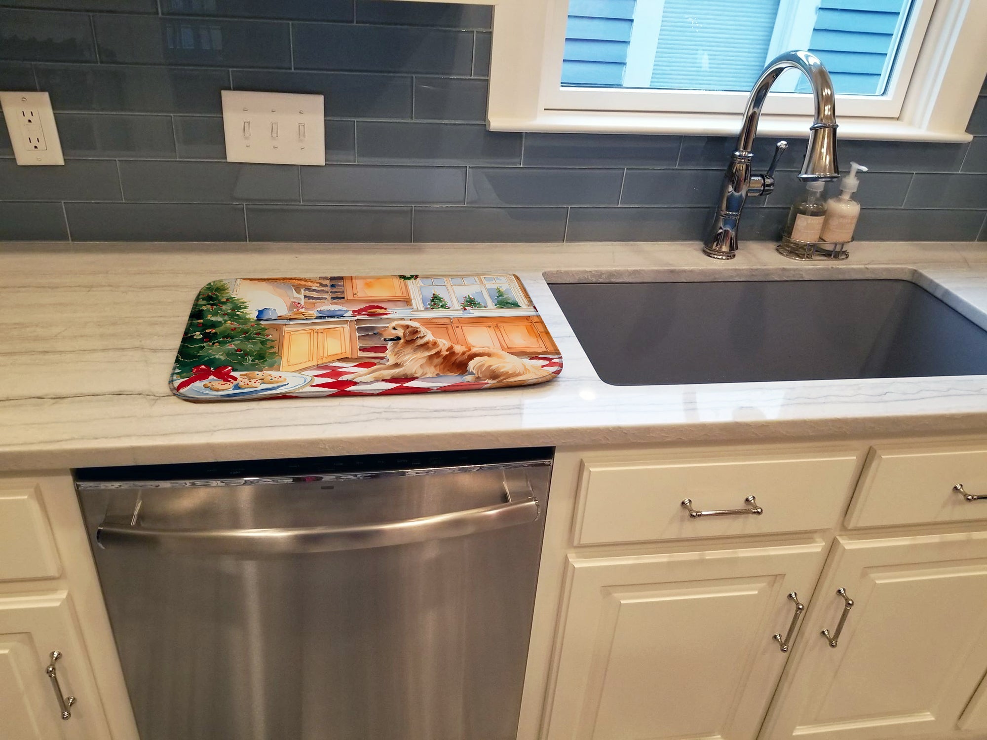 Golden Retriever Christmas Cookies Dish Drying Mat Absorbent Dish Drying Mat Pad for Kitchen Counter Dish Drainer Mat for Countertop, 14 x 21", Multicolor