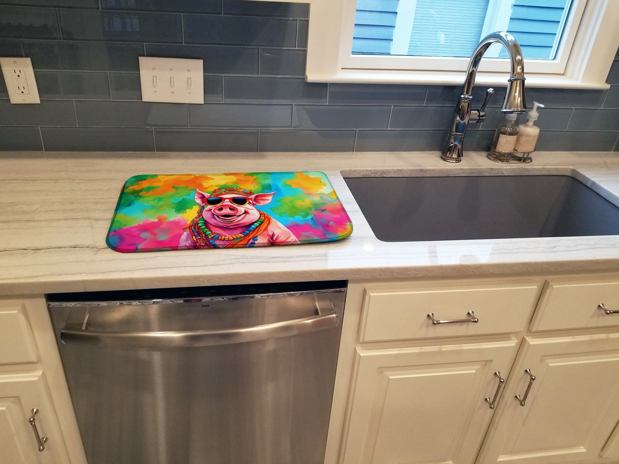 Hippie Animal Pig Dish Drying Mat Absorbent Dish Drying Mat Pad for Kitchen Counter Dish Drainer Mat for Countertop, 14 x 21", Multicolor