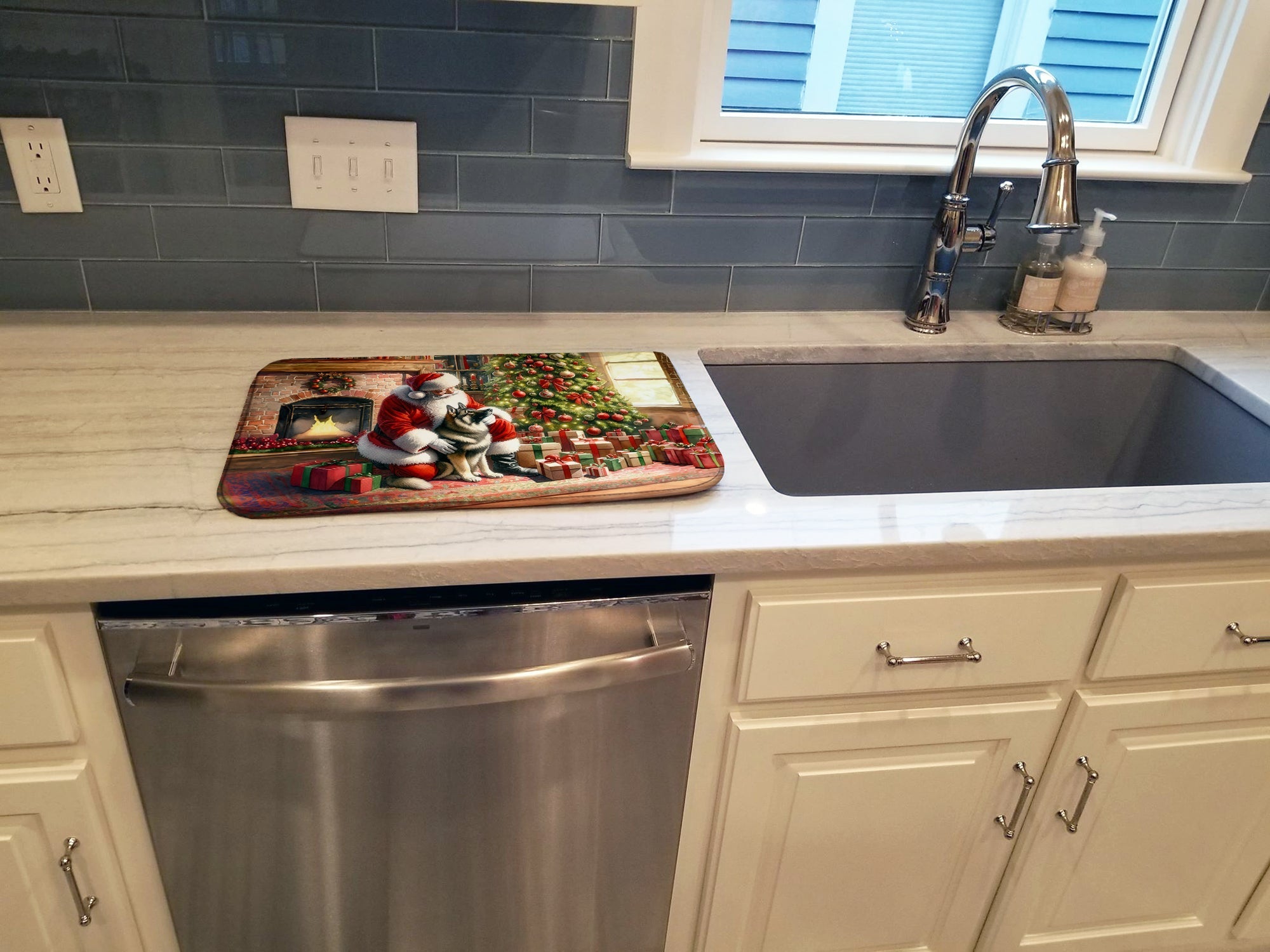 Norwegian Elkhound and Santa Claus Dish Drying Mat Absorbent Dish Drying Mat Pad for Kitchen Counter Dish Drainer Mat for Countertop, 14 x 21", Multicolor