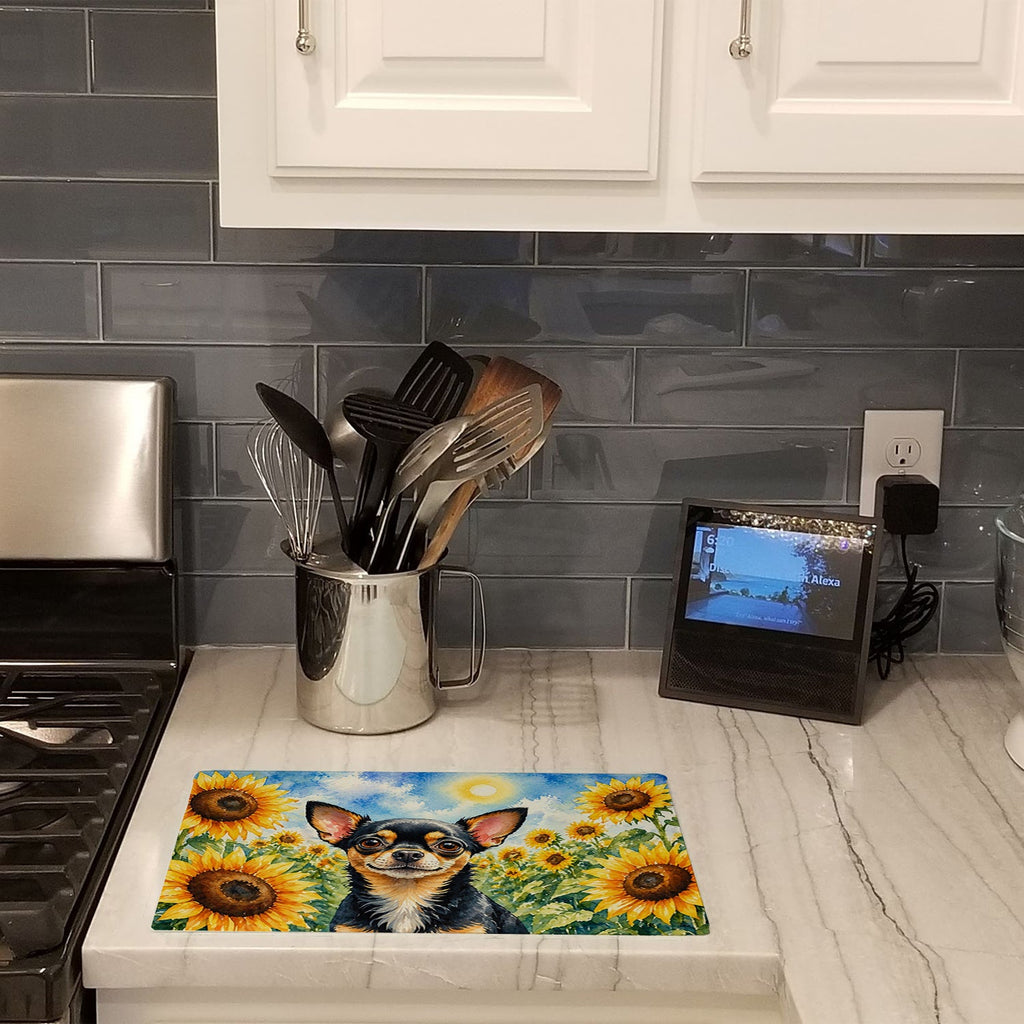 Chihuahua in Sunflowers Cutting Board Tempered Glass Kitchen Cutting Surface, Heat Resistant Chopping Board with Non-Slip Feet, Decorative Food Prep & Serving