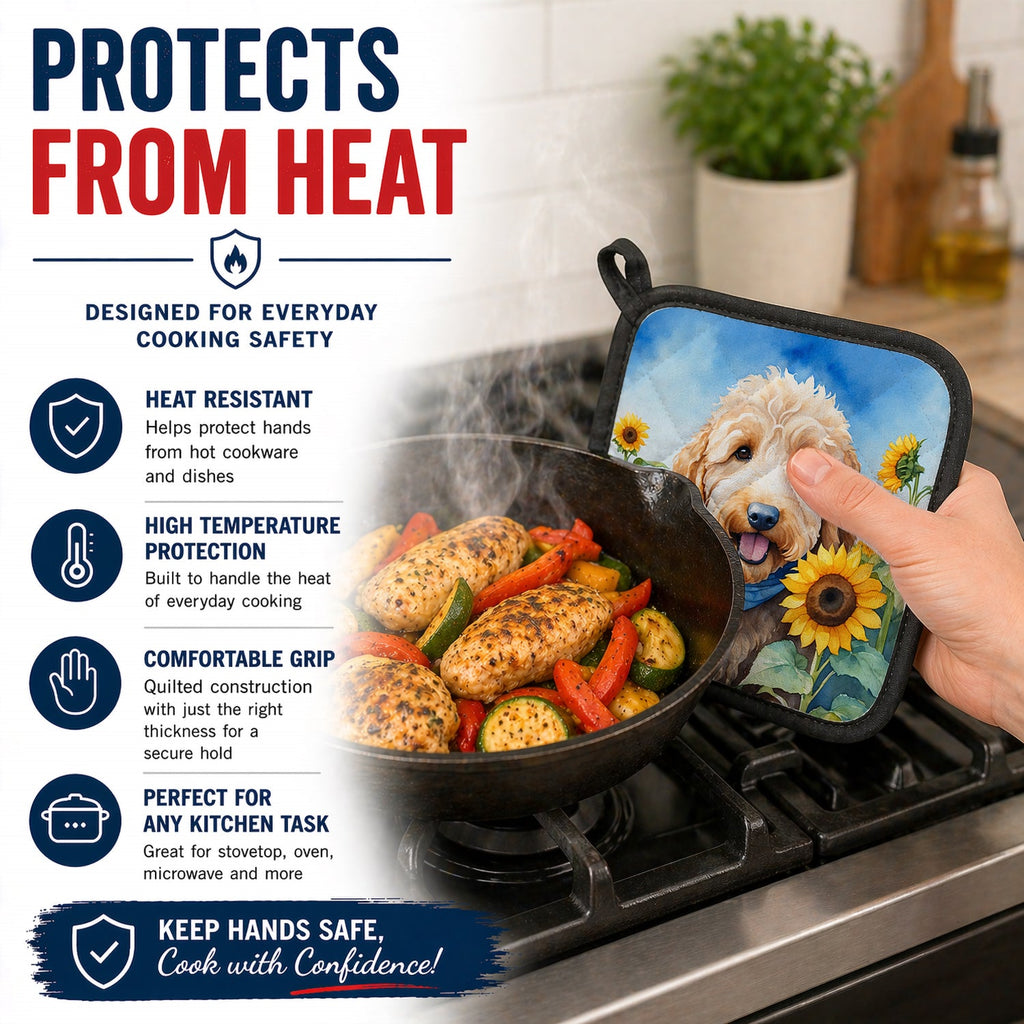 Goldendoodle in Sunflowers Pot Holder Set of 2 Heat Resistant Quilted Hot Pads 7.5 x 7.5 Inch, Insulated Kitchen Trivets for Cooking & Baking