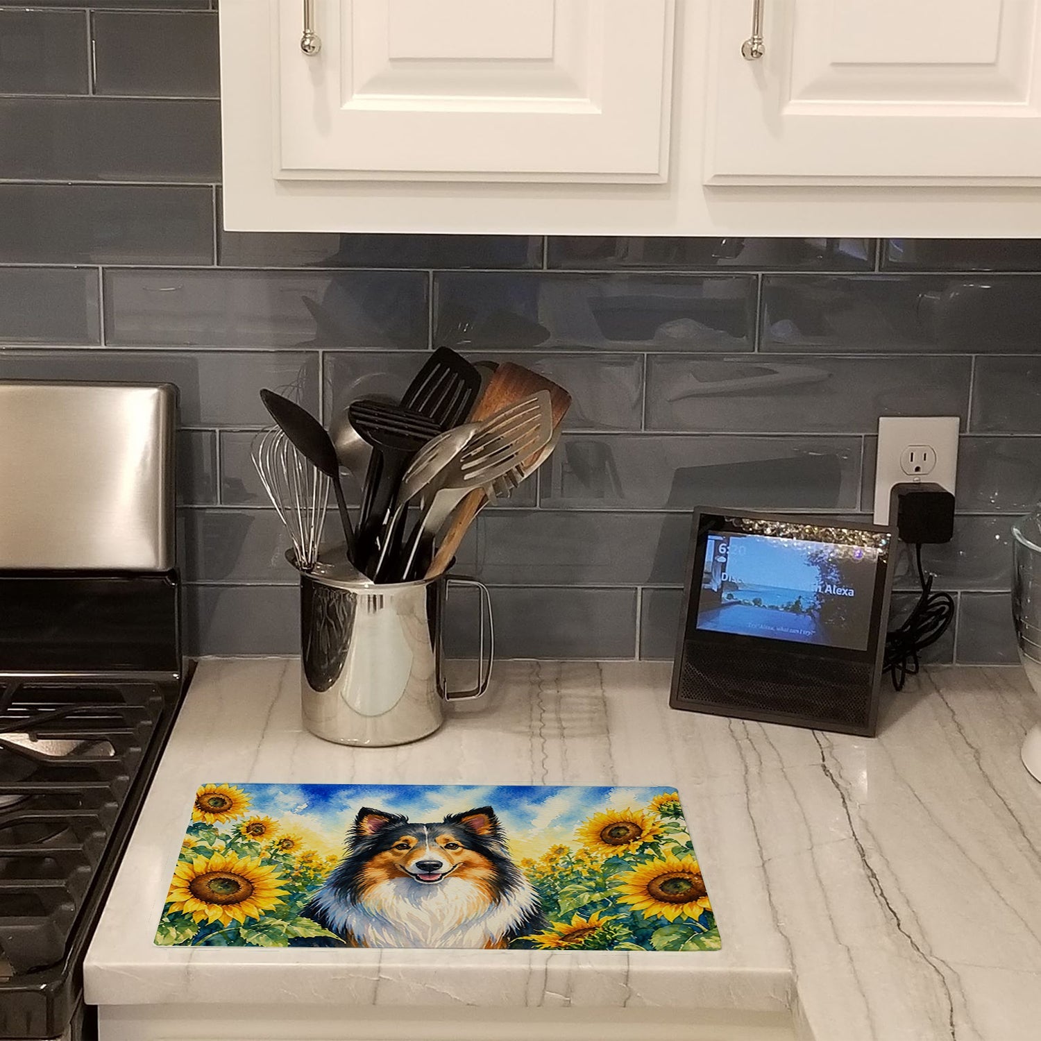 Sheltie in Sunflowers Cutting Board Tempered Glass Kitchen Cutting Surface, Heat Resistant Chopping Board with Non-Slip Feet, Decorative Food Prep & Serving