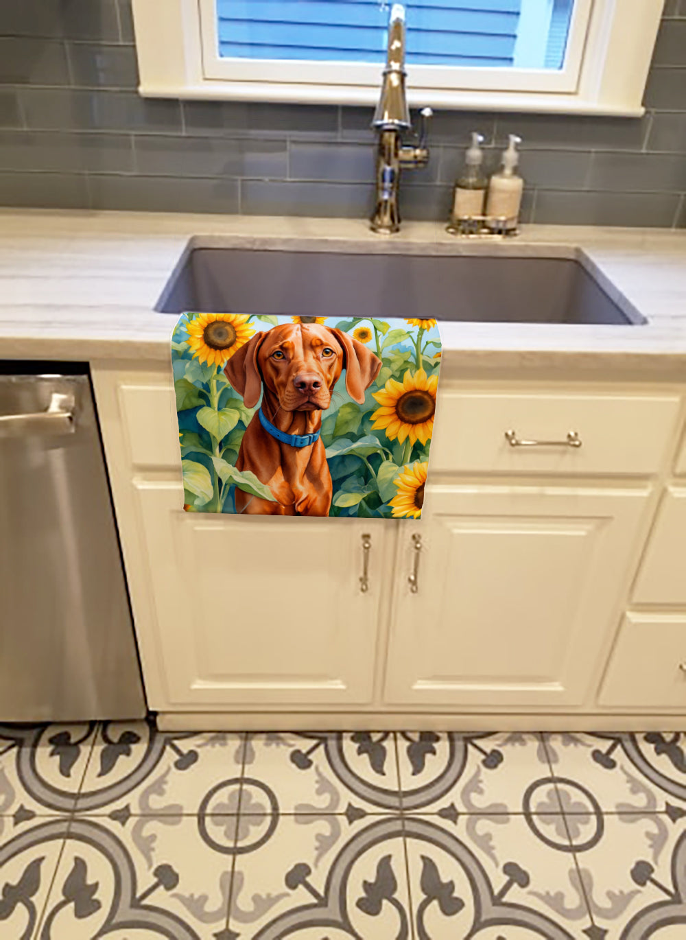 Vizsla in Sunflowers Kitchen Towel Velour Plush Front and Cotton Loop Back Machine Washable