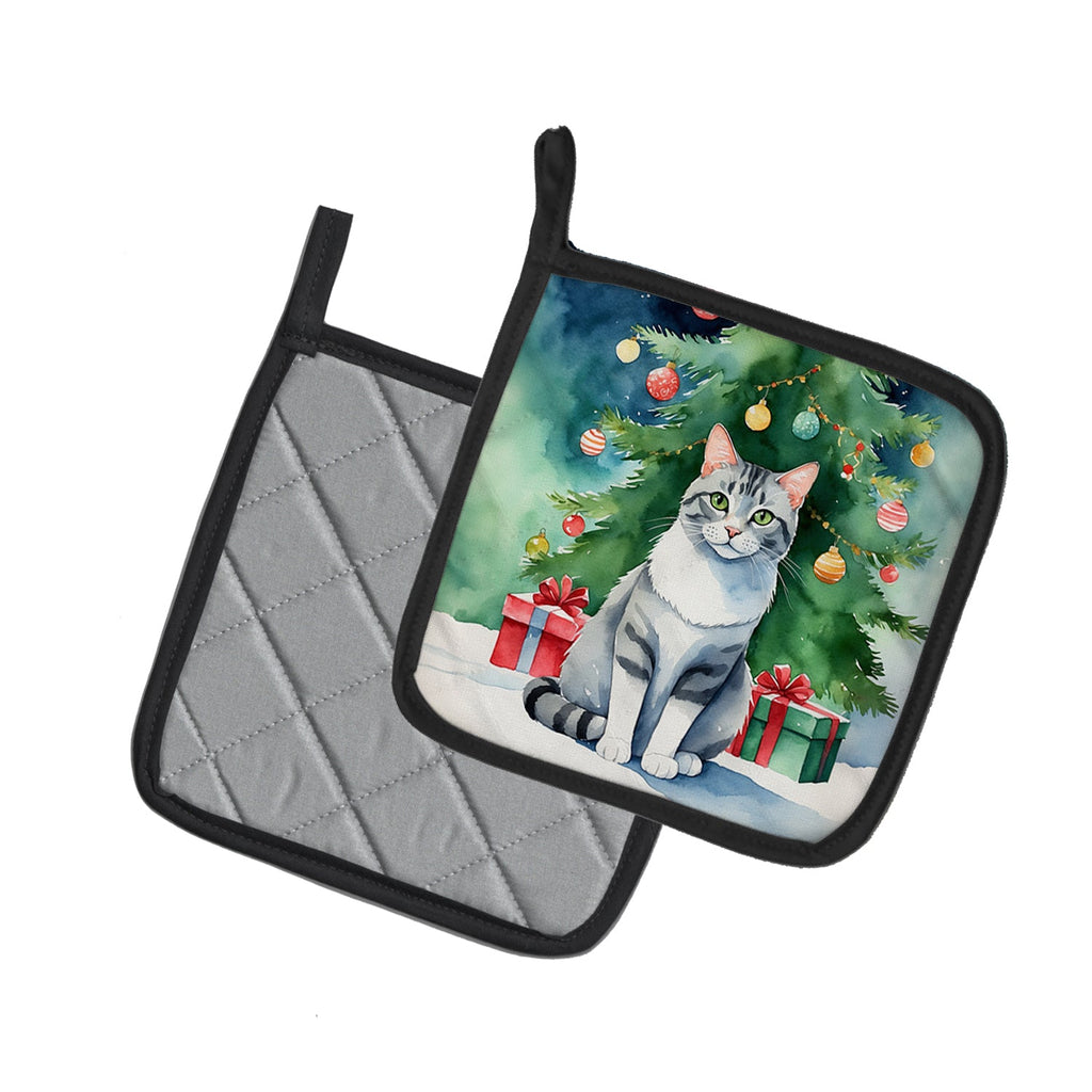 Aegean Cat By the Christmas Tree Pot Holder Set of 2 Heat Resistant Quilted Hot Pads 7.5 x 7.5 Inch, Insulated Kitchen Trivets for Cooking & Baking