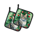 American Bobtail Cat By the Christmas Tree Pot Holder Set of 2 Heat Resistant Quilted Hot Pads 7.5 x 7.5 Inch, Insulated Kitchen Trivets for Cooking & Baking