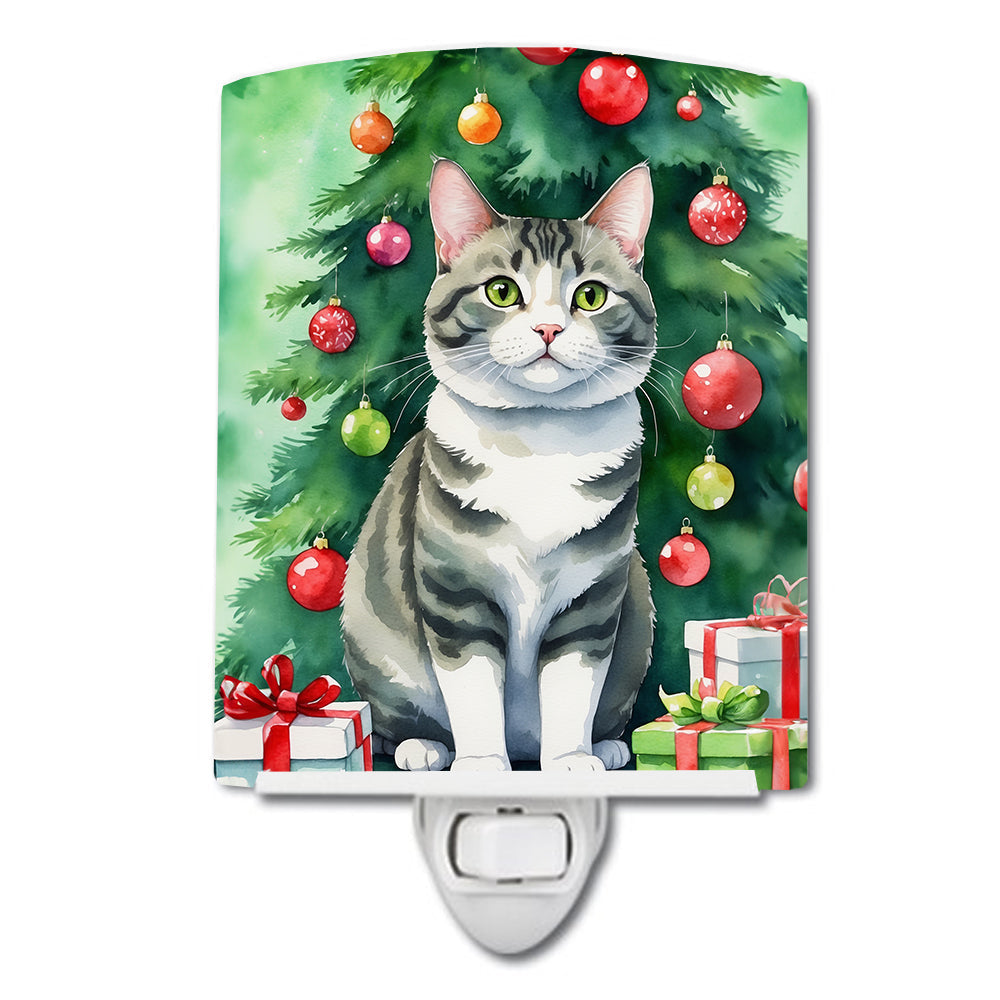 Korean Bobtail Cat By the Christmas Tree Ceramic Night Light Compact, UL-Certified, Ideal for Bedroom, Bathroom, Nursery, Hallway, Kitchen, 6x4x3, Multicolor