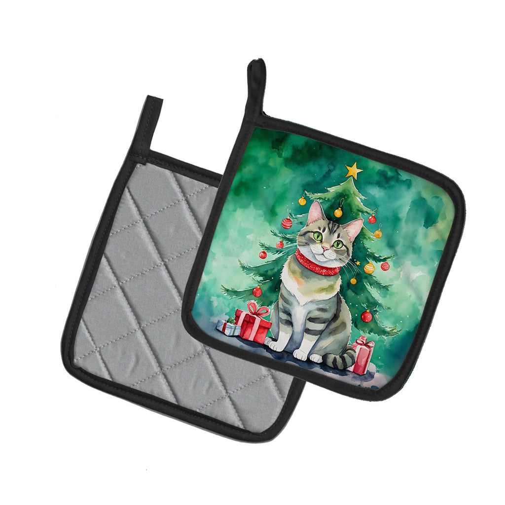 Raas Cat By the Christmas Tree Pot Holder Set of 2 Heat Resistant Quilted Hot Pads 7.5 x 7.5 Inch, Insulated Kitchen Trivets for Cooking & Baking
