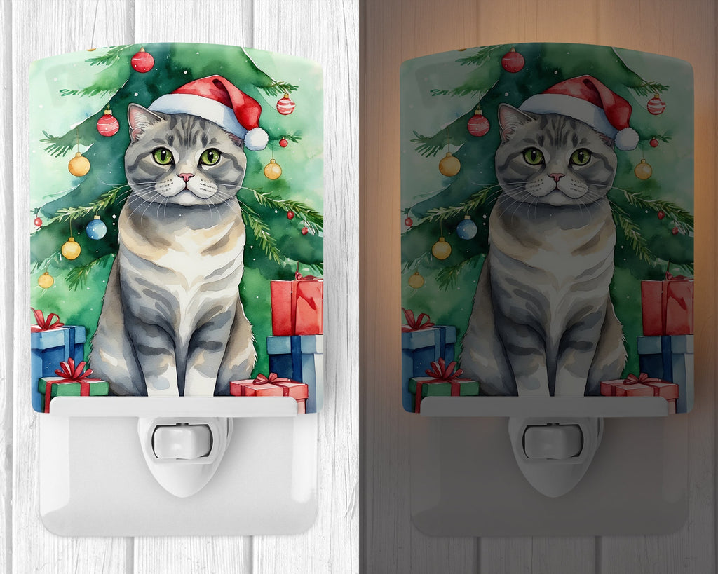 Scottish Fold Cat By the Christmas Tree Ceramic Night Light Compact, UL-Certified, Ideal for Bedroom, Bathroom, Nursery, Hallway, Kitchen, 6x4x3, Multicolor