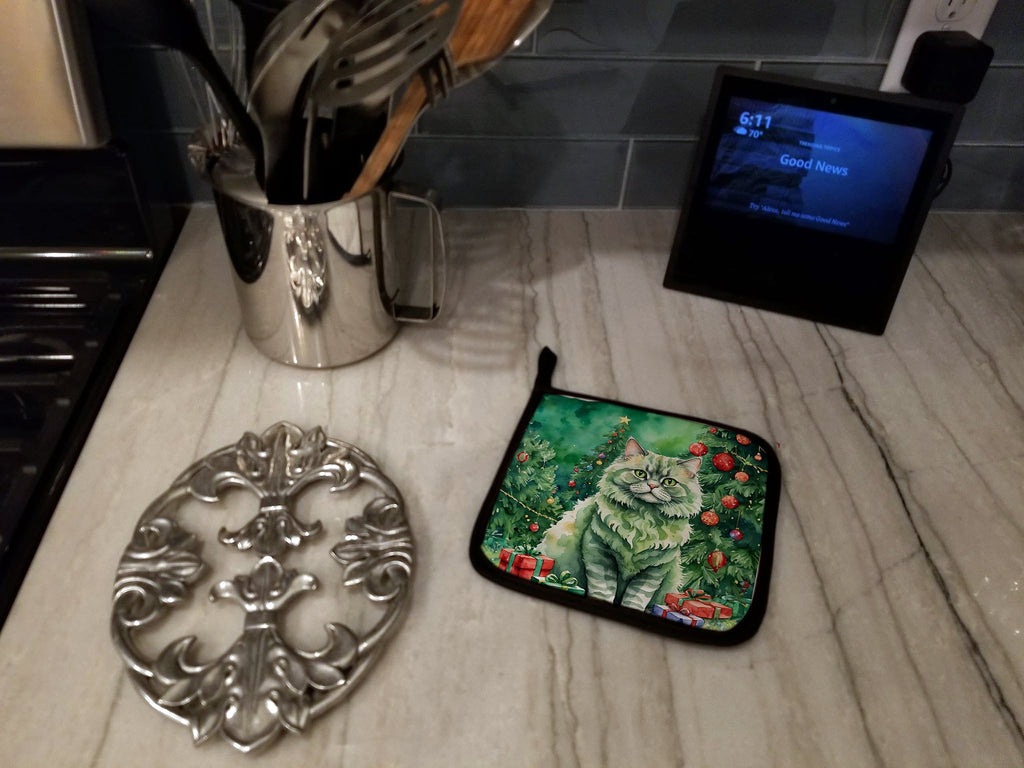 Selkirk Rex Cat By the Christmas Tree Pot Holder Set of 2 Heat Resistant Quilted Hot Pads 7.5 x 7.5 Inch, Insulated Kitchen Trivets for Cooking & Baking