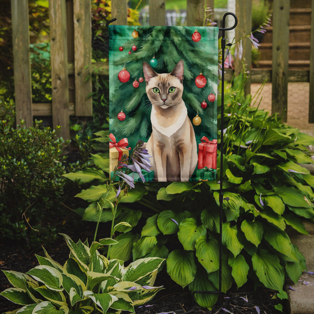 Tonkinese Cat By the Christmas Tree Garden Flag Mailbox Decorative Yard Banner Outside Patio Artwork for Flower Beds, Garden Size, Multicolor