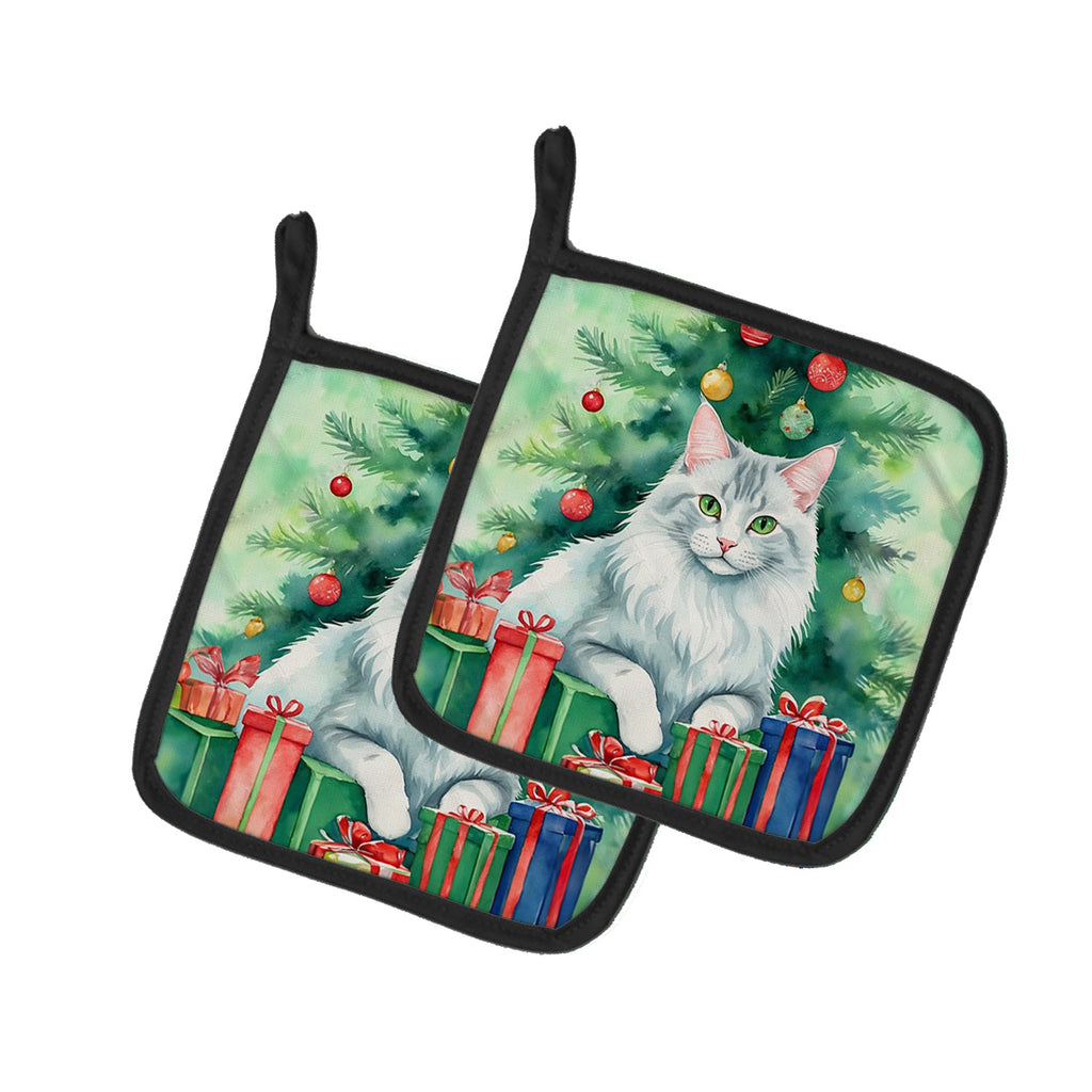 Turkish Angora Cat By the Christmas Tree Pot Holder Set of 2 Heat Resistant Quilted Hot Pads 7.5 x 7.5 Inch, Insulated Kitchen Trivets for Cooking & Baking