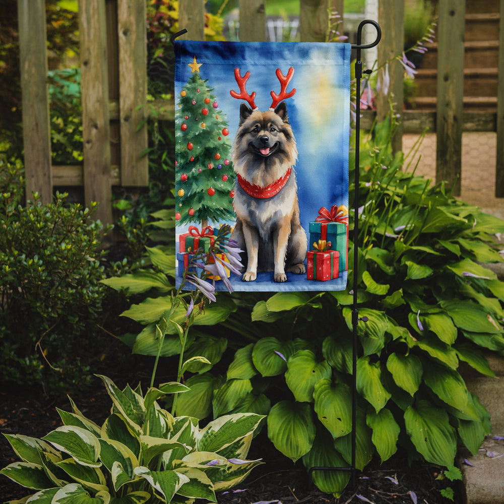 Keeshond Christmas Reindeer Garden Flag Mailbox Decorative Yard Banner Outside Patio Artwork for Flower Beds, Garden Size, Multicolor