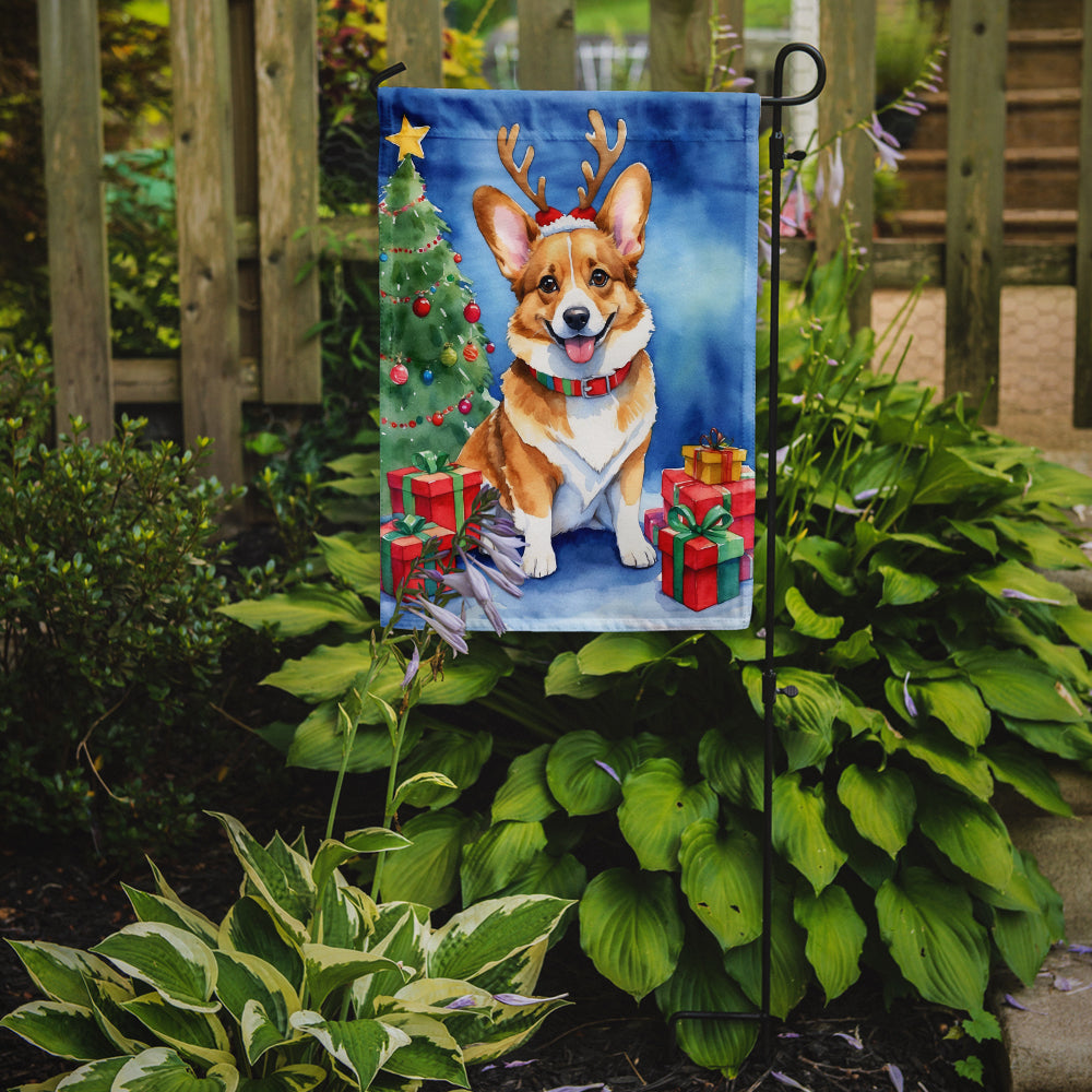 Corgi Christmas Reindeer Garden Flag Mailbox Decorative Yard Banner Outside Patio Artwork for Flower Beds, Garden Size, Multicolor