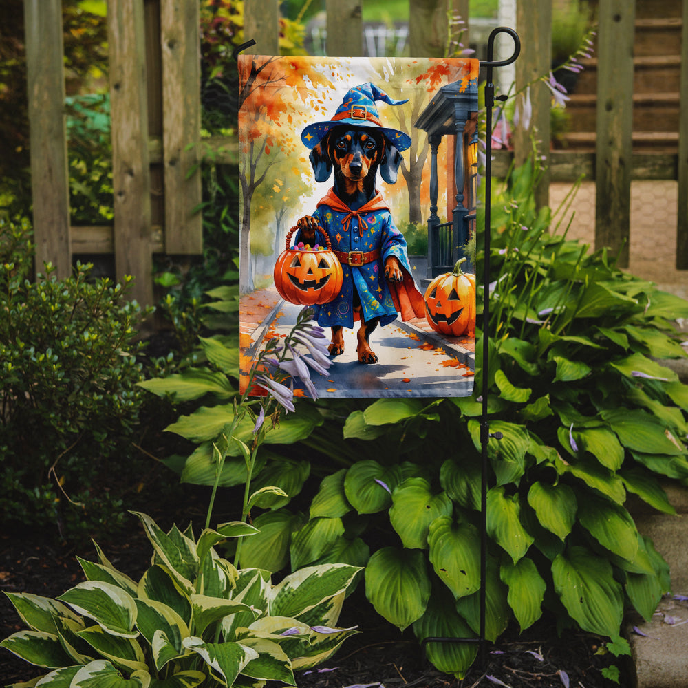 Dachshund Halloween Trick or Treat Garden Flag Mailbox Decorative Yard Banner Outside Patio Artwork for Flower Beds, Garden Size, Multicolor