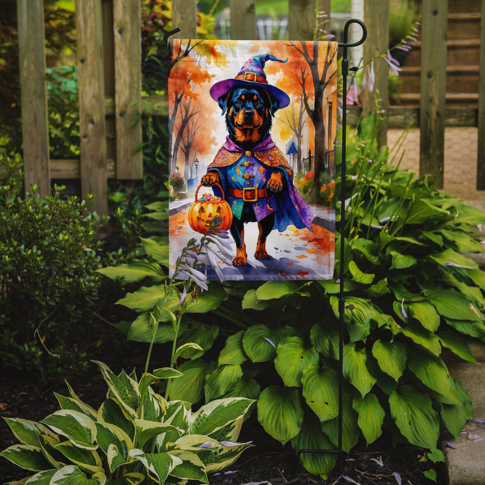 Rottweiler Halloween Trick or Treat Garden Flag Mailbox Decorative Yard Banner Outside Patio Artwork for Flower Beds, Garden Size, Multicolor