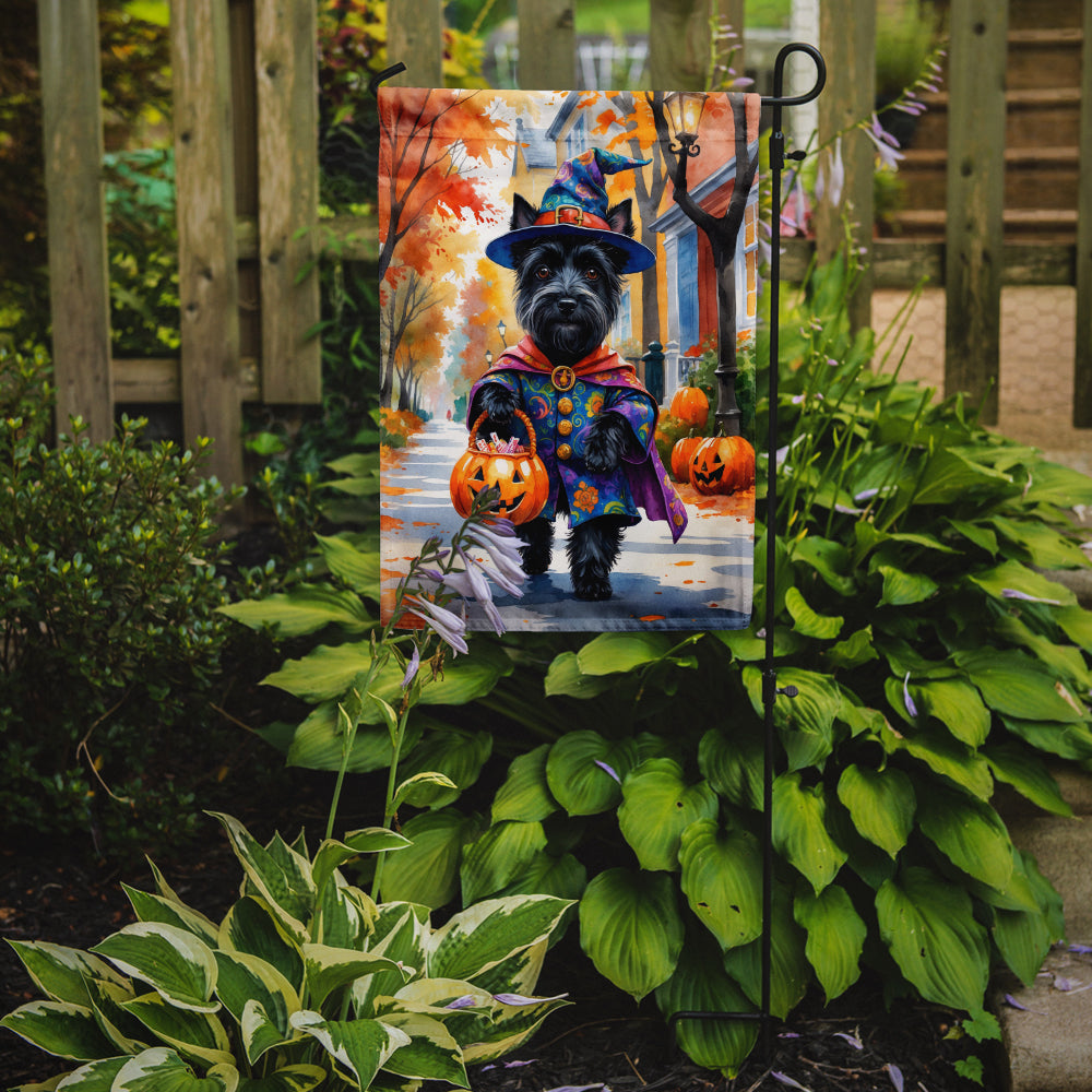Scottish Terrier Halloween Trick or Treat Garden Flag Mailbox Decorative Yard Banner Outside Patio Artwork for Flower Beds, Garden Size, Multicolor