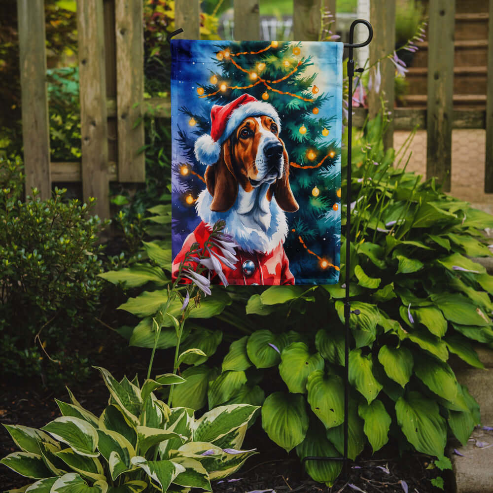 Basset Hound Christmas Garden Flag Mailbox Decorative Yard Banner Outside Patio Artwork for Flower Beds, Garden Size, Multicolor