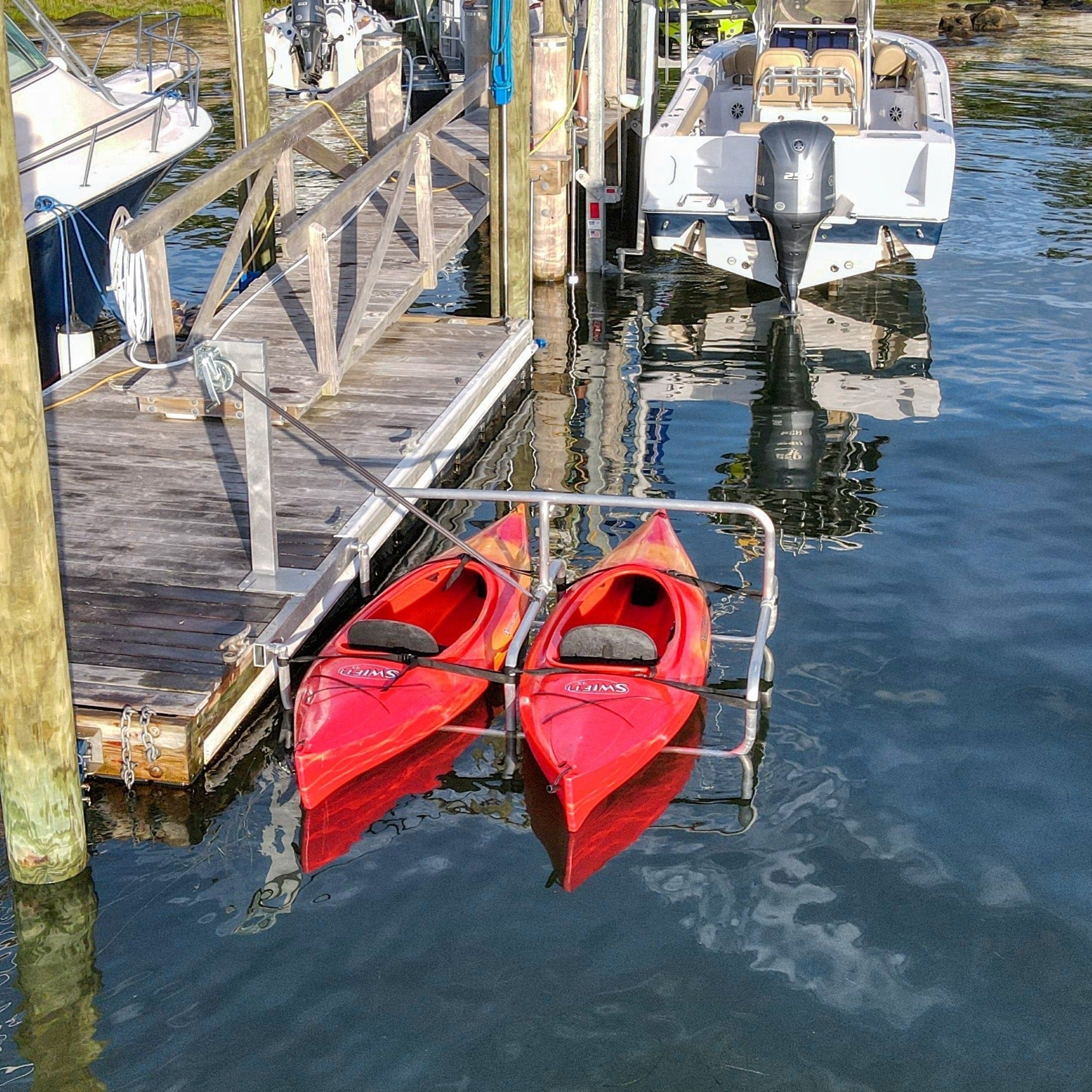 FLOATING DOCK LAUNCH & STOW