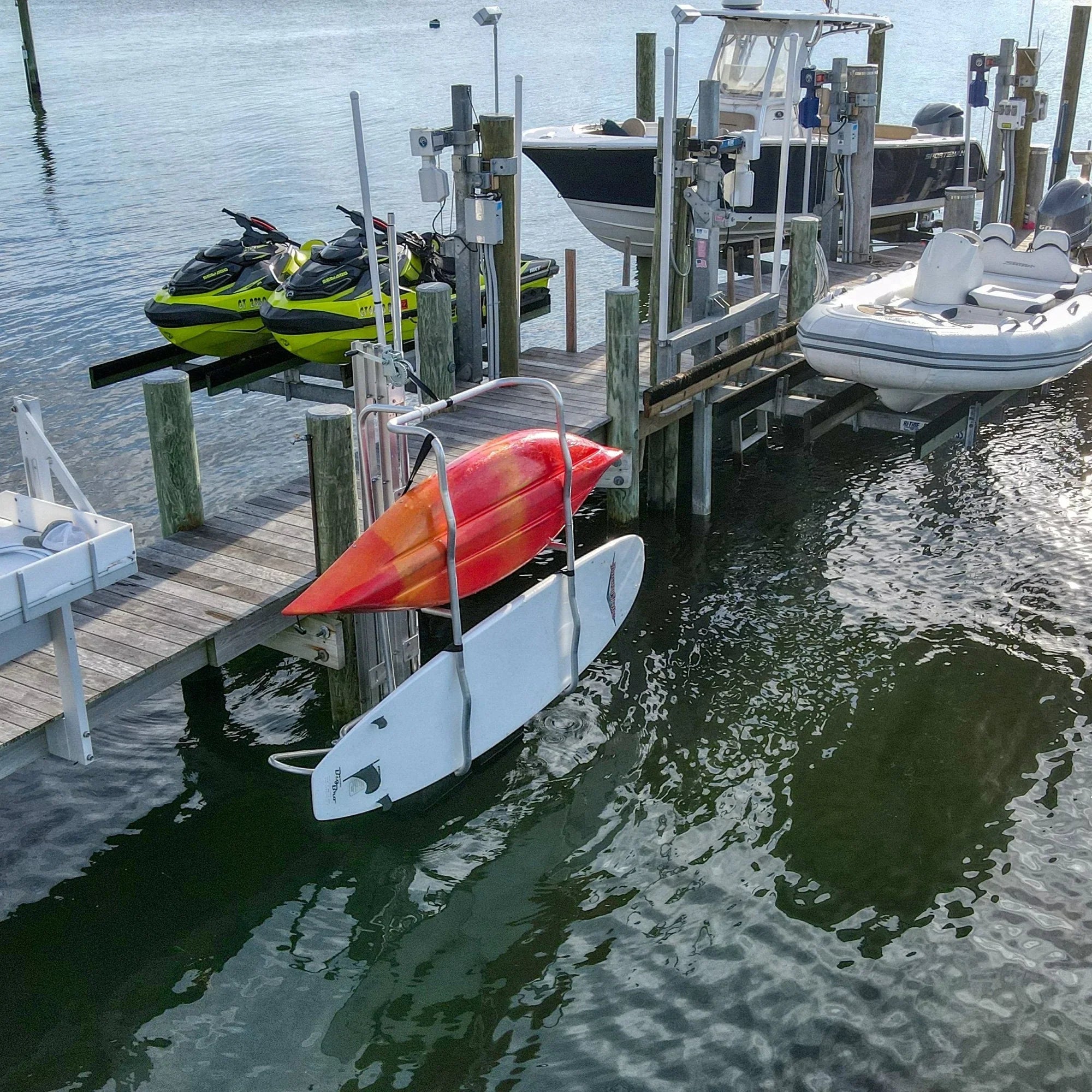 FIXED DOCK LAUNCH & STOW