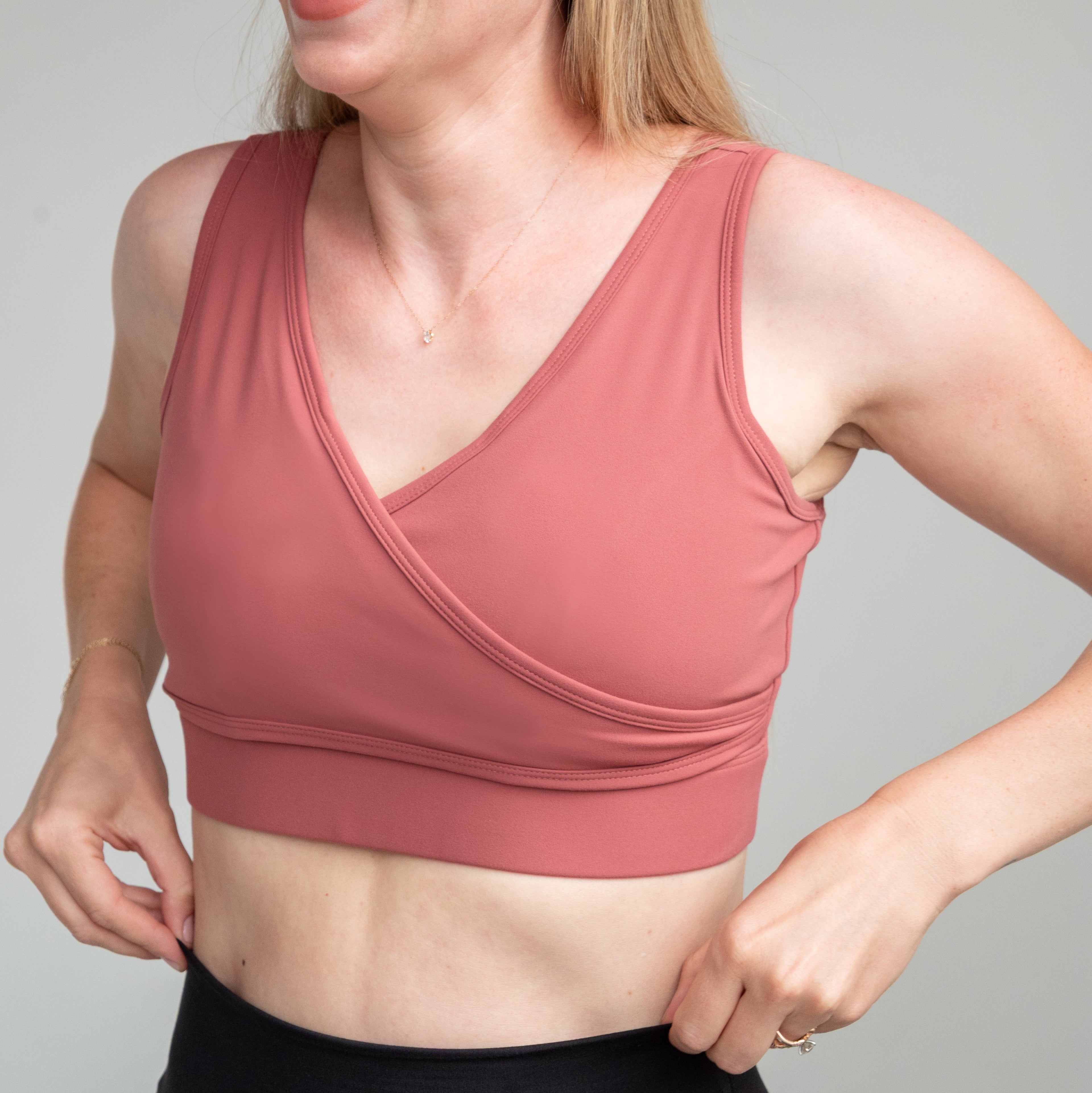 Everyday Luxe® 3.0 Nursing & Hands-Free Pumping Bra for Breastfeeding Moms
