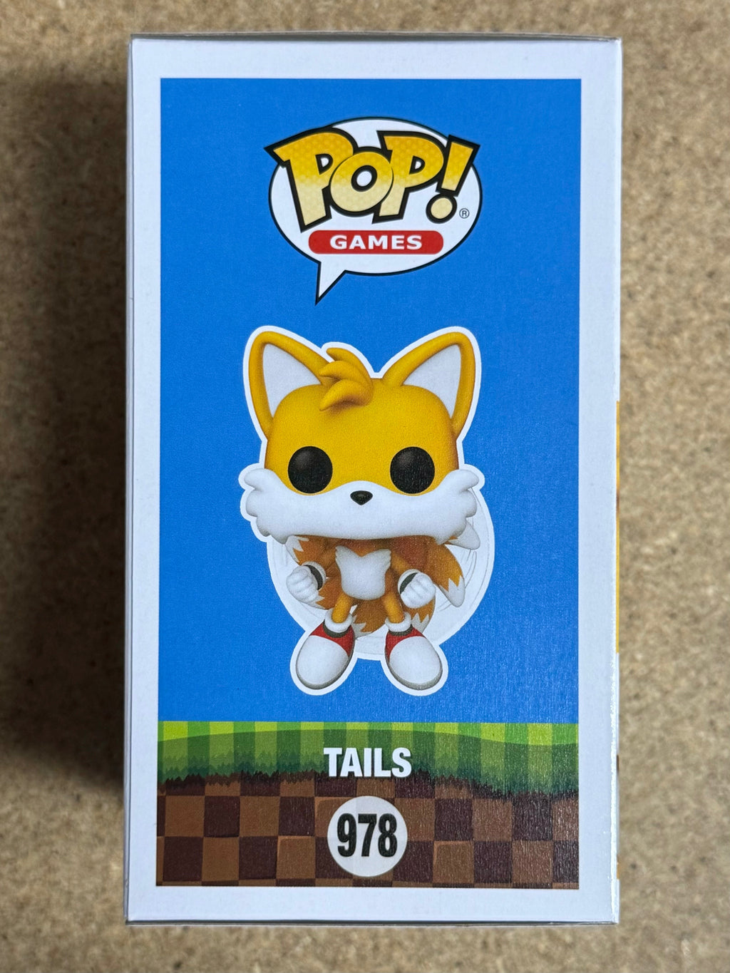 Funko Pop! Games Chase Flocked Flying Tails #978 Sonic The Hedgehog Specialty Series Exclusive