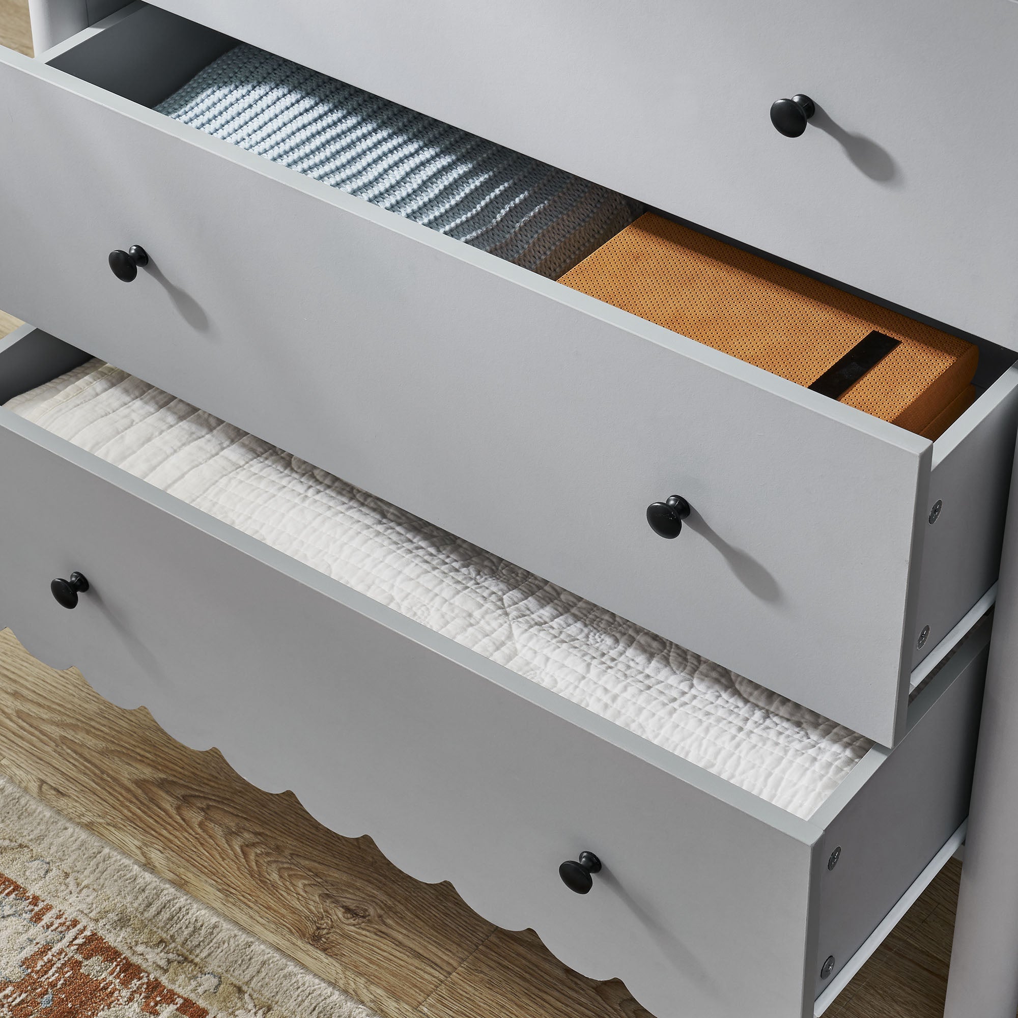 Emmeline Scalloped 5-Drawer Chest by Modway