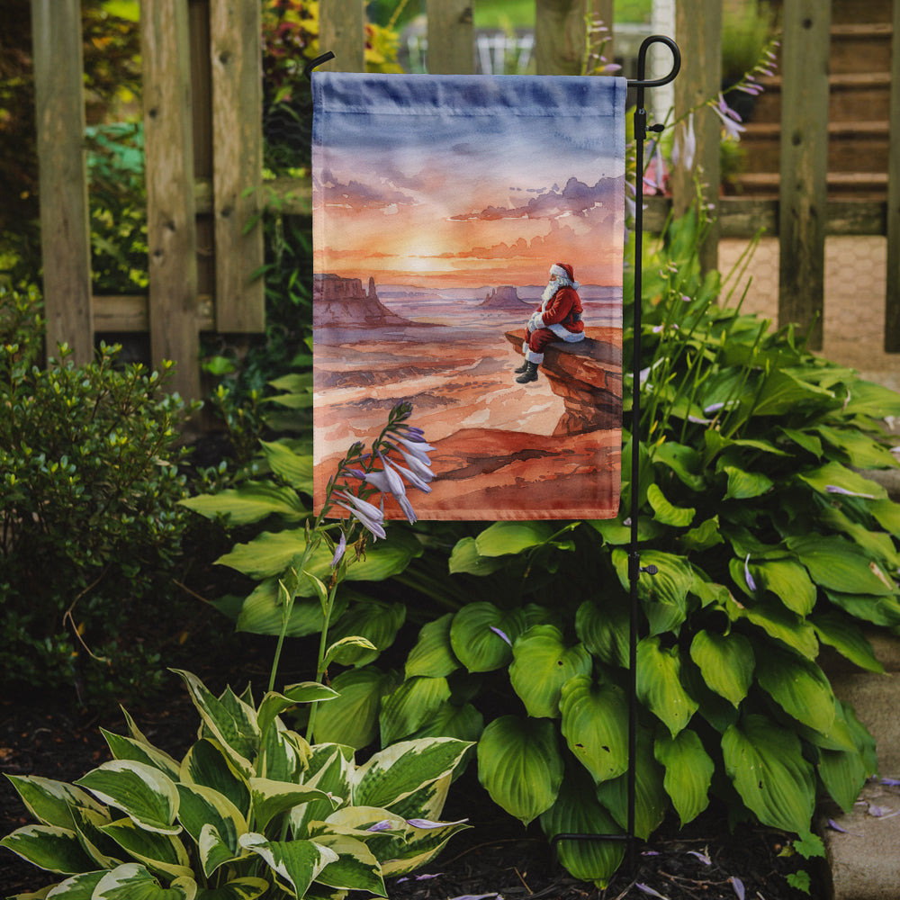 Santa Claus on the Red Rocks Christmas Garden Flag Mailbox Decorative Yard Banner Outside Patio Artwork for Flower Beds, Garden Size, Multicolor