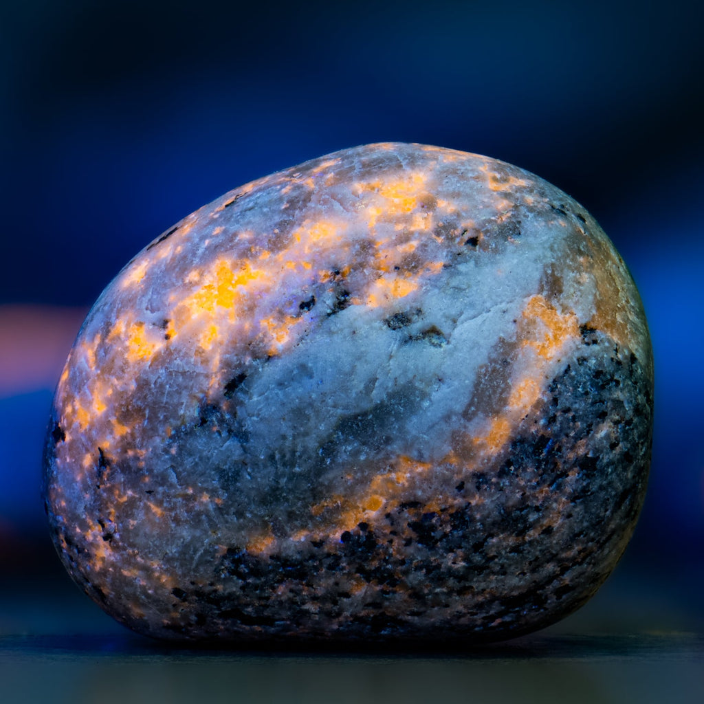 Fun-Sized Syenite - UV Glow Rock