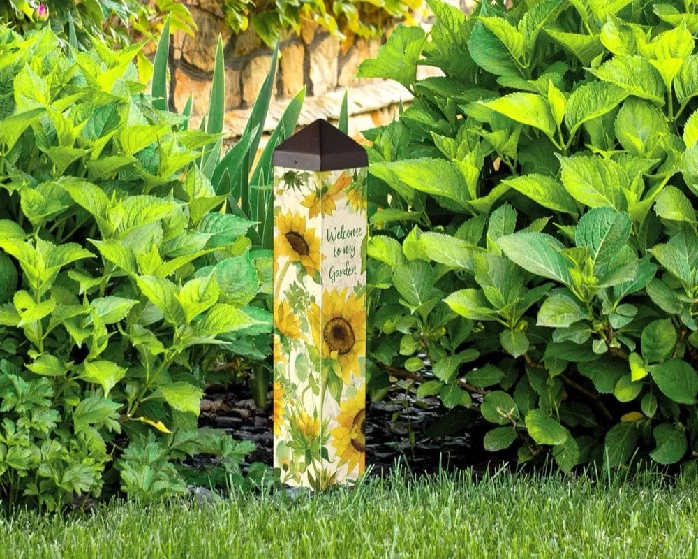 Gathering Sunflowers Art Pole 20 Inches Tall