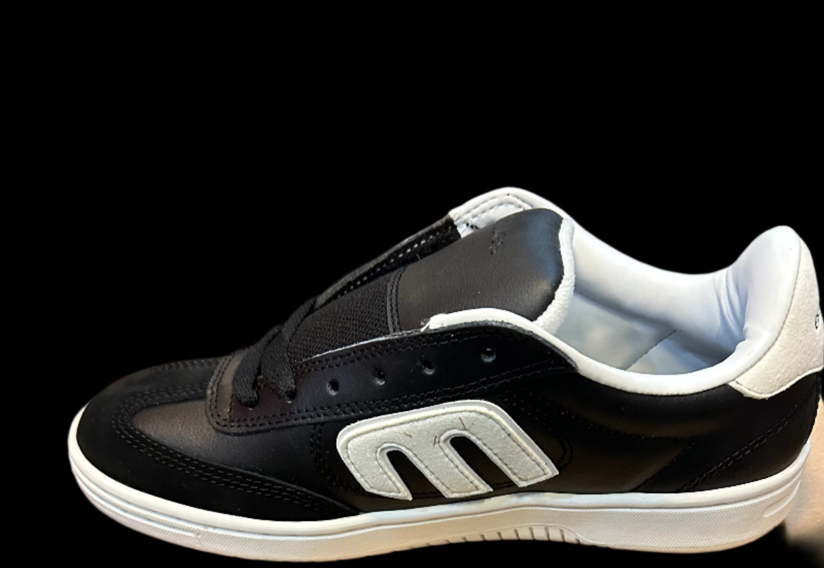 Etnies Locut LS Black/White Skate Shoes