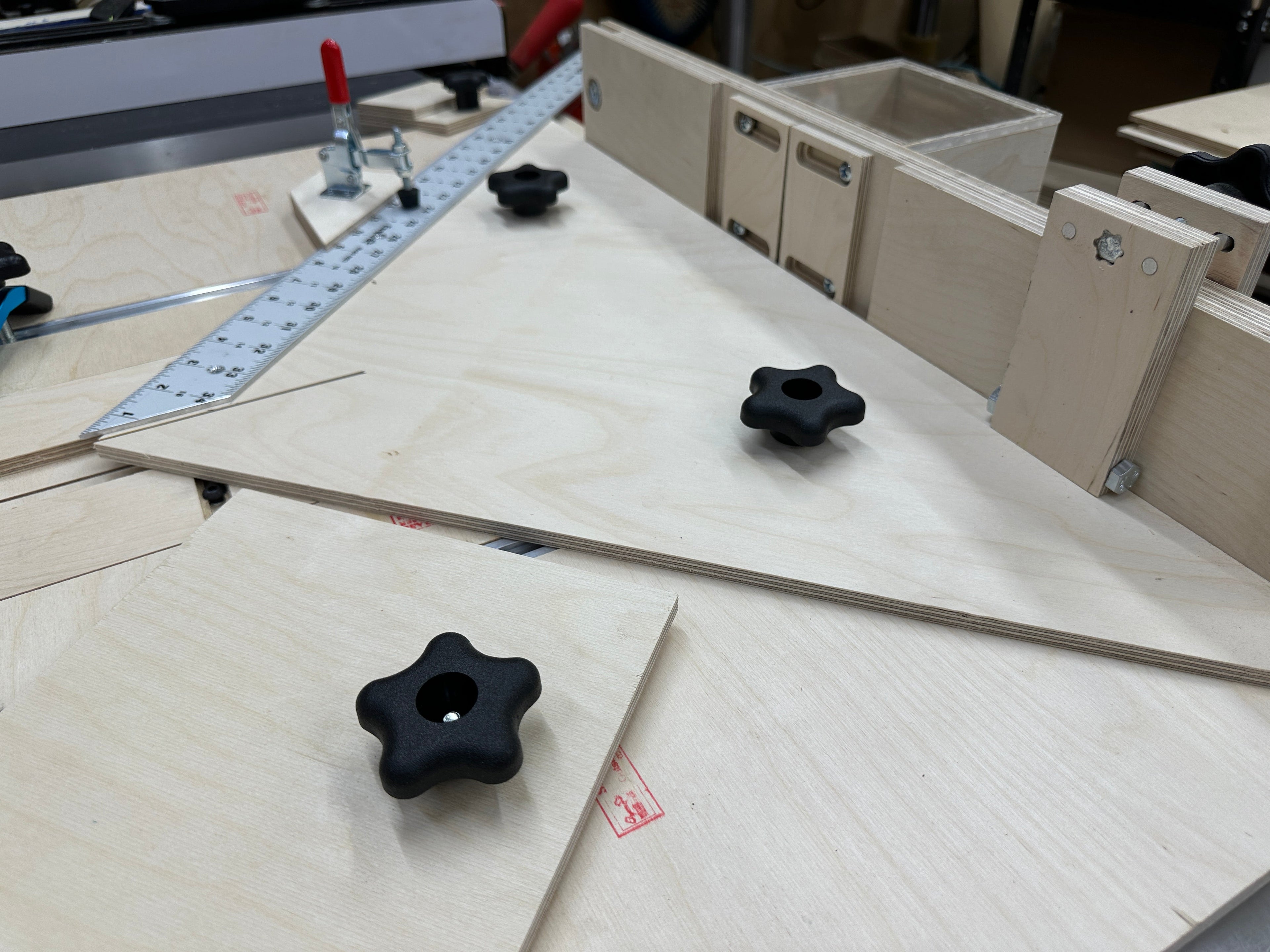 FLAGSHIP TABLE SAW SLED PLANS - Full Size