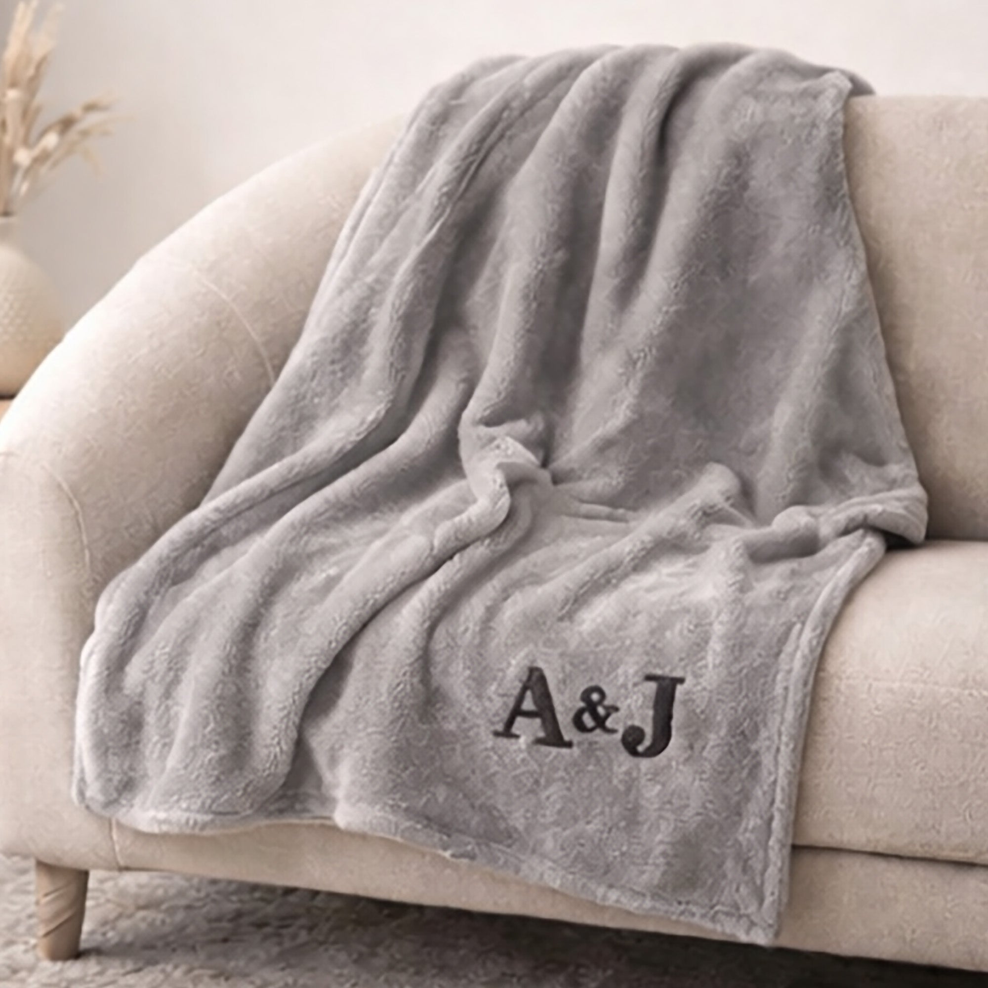 Personalized Embroidered Fleece Blanket – Custom Wedding & Couple Gift