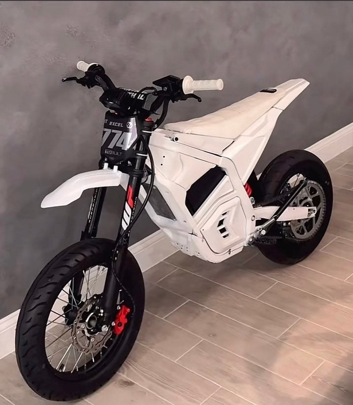 Yozma, heybike villain , and Tuttio Supermotos tires