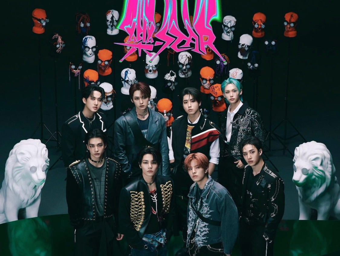 Stray Kids Mini Album - "æ¨-Star" (Rockstar) Album