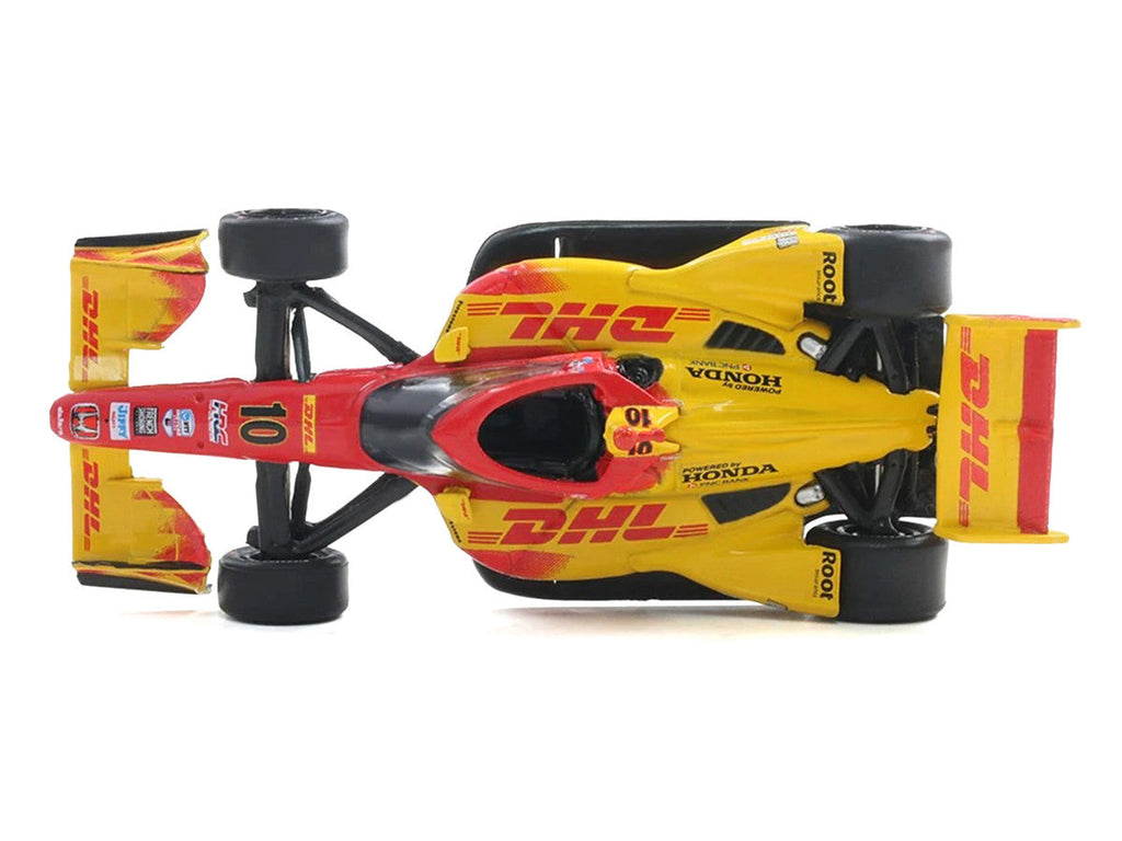 Dallara IndyCar #10 Alex Palou "DHL" Chip Ganassi Racing (Road Course Configuration) Champion "NTT IndyCar Series" (2025) with Trading Card 1/64 Diecast Model Car by IXO Models