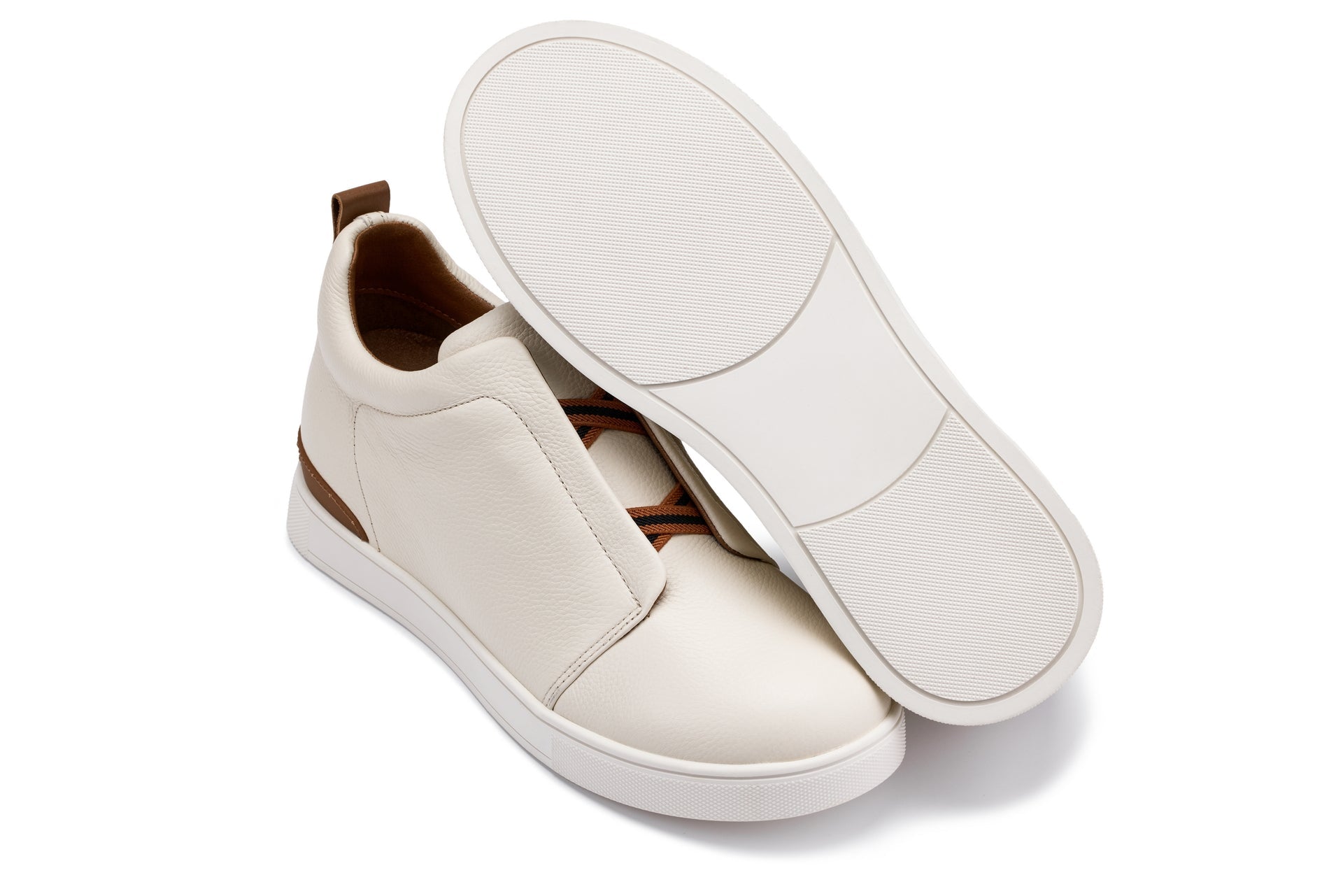 CALTO - J1933 - 2.6 Inches Taller (Off-White) - Slip-On Snoafers