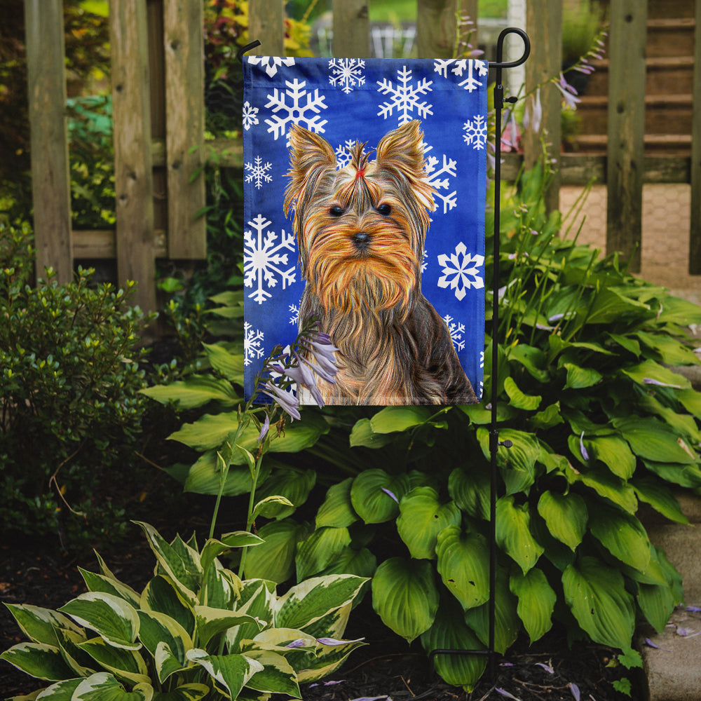Winter Snowflakes Holiday Yorkie / Yorkshire Terrier Garden Flag Mailbox Decorative Yard Banner Outside Patio Artwork for Flower Beds, Garden Size, Multicolor