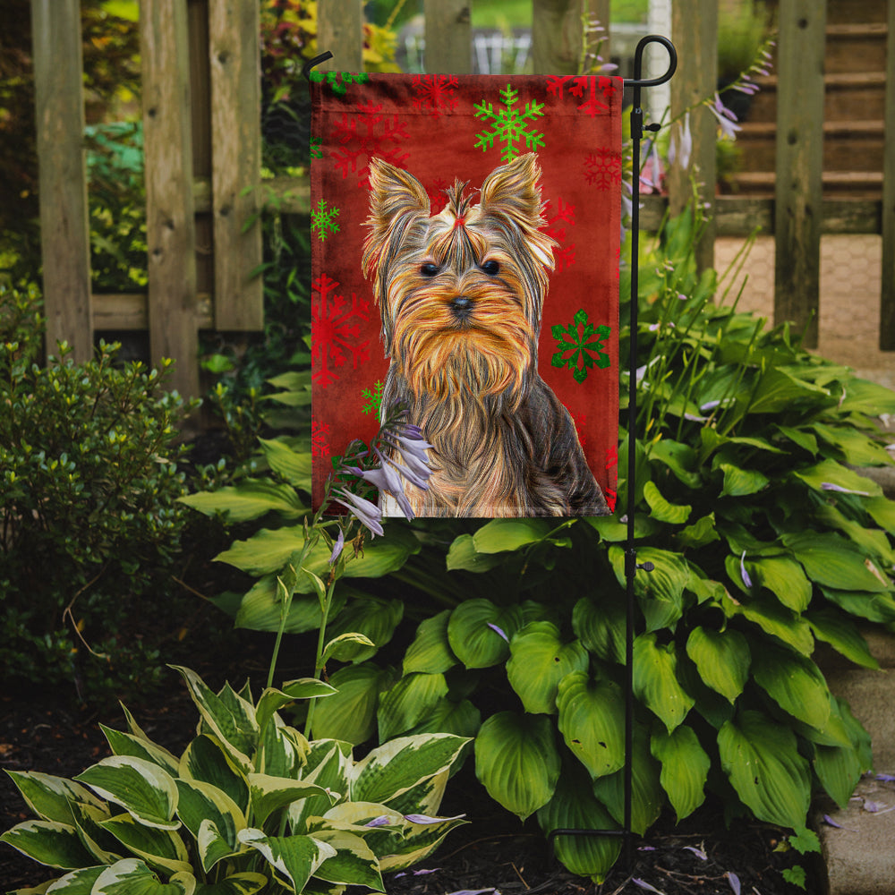 Red Snowflakes Holiday Christmas  Yorkie / Yorkshire Terrier Garden Flag Mailbox Decorative Yard Banner Outside Patio Artwork for Flower Beds, Garden Size, Multicolor