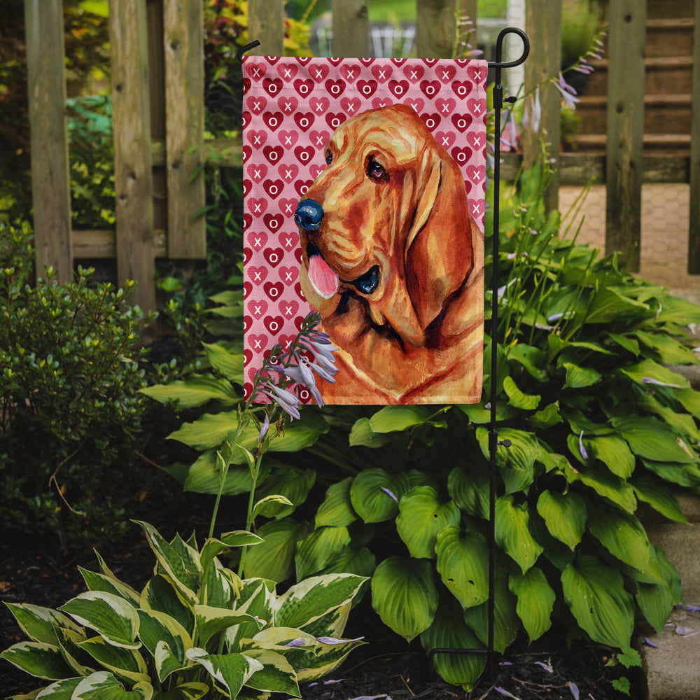 Bloodhound Hearts Love and Valentine's Day Portrait Garden Flag Mailbox Decorative Yard Banner Outside Patio Artwork for Flower Beds, Garden Size, Multicolor