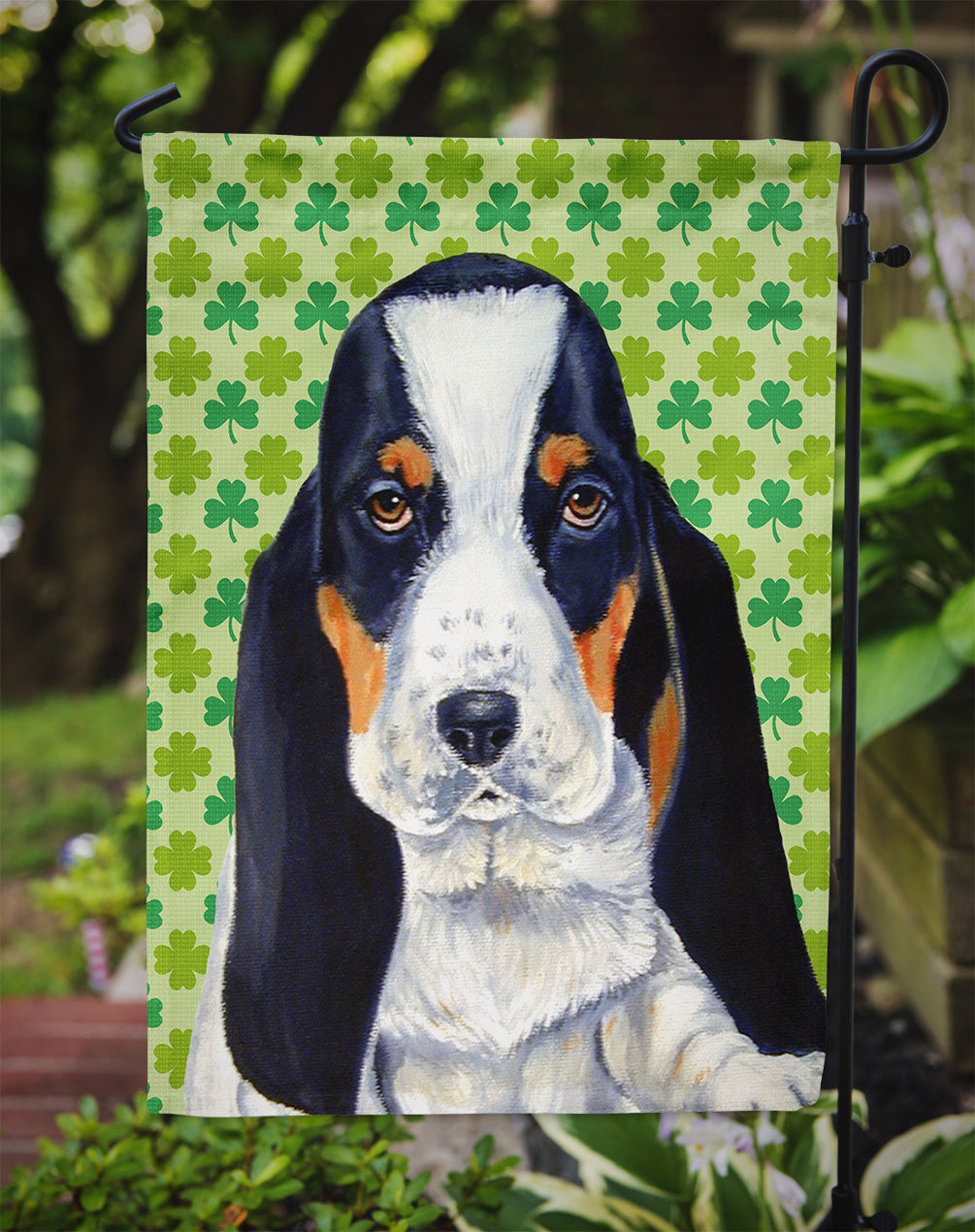 Basset Hound St. Patrick's Day Shamrock Portrait Garden Flag Mailbox Decorative Yard Banner Outside Patio Artwork for Flower Beds, Garden Size, Multicolor