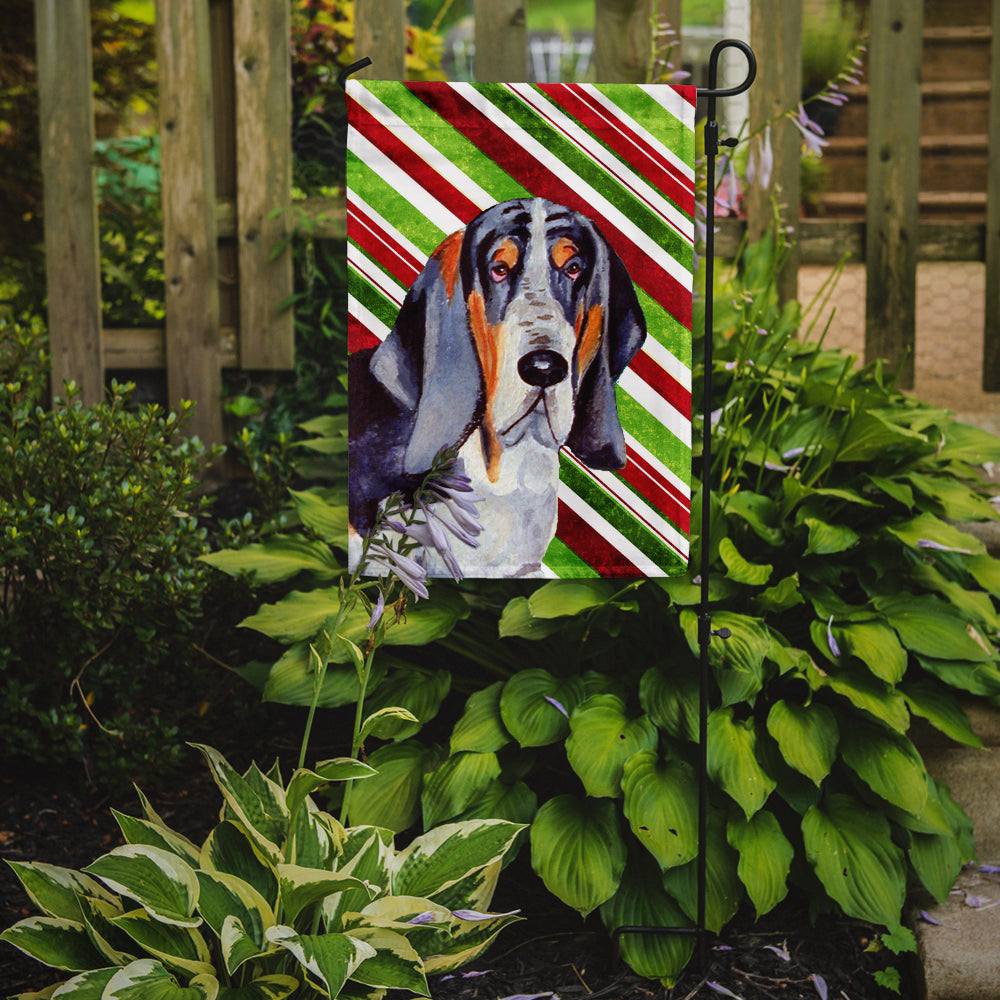 Basset Hound Candy Cane Holiday Christmas Garden Flag Mailbox Decorative Yard Banner Outside Patio Artwork for Flower Beds, Garden Size, Multicolor