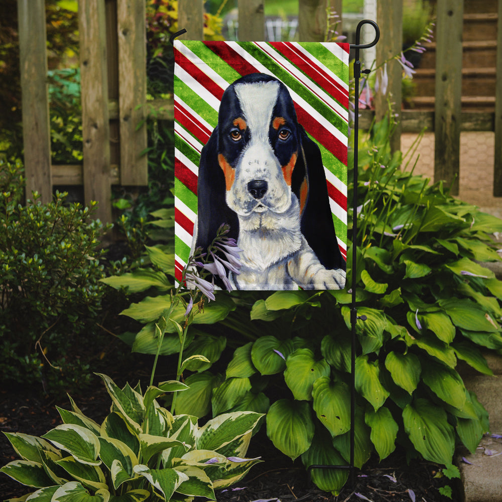 Basset Hound Candy Cane Holiday Christmas Garden Flag Mailbox Decorative Yard Banner Outside Patio Artwork for Flower Beds, Garden Size, Multicolor