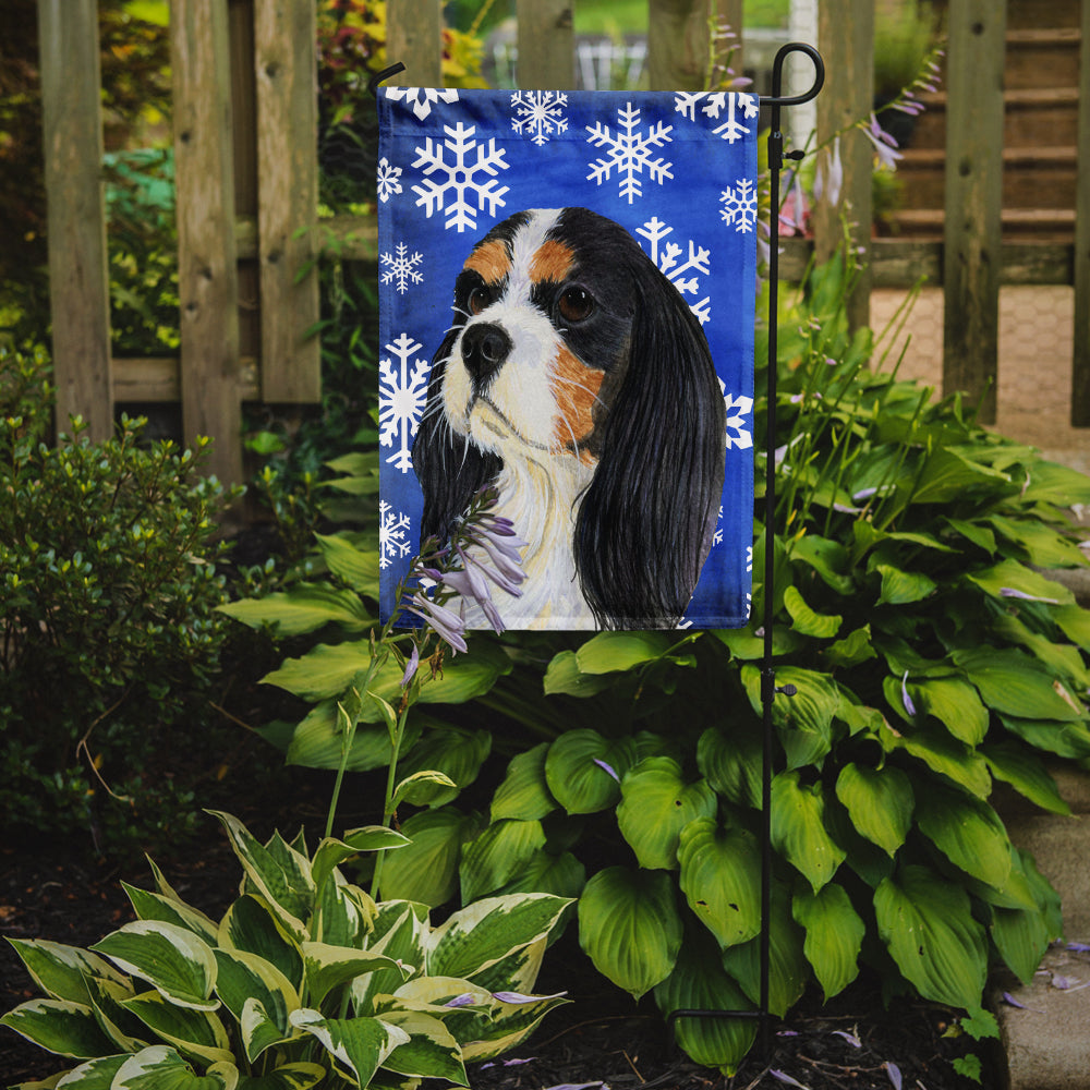 Cavalier Spaniel Winter Snowflakes Holiday Garden Flag Mailbox Decorative Yard Banner Outside Patio Artwork for Flower Beds, Garden Size, Multicolor