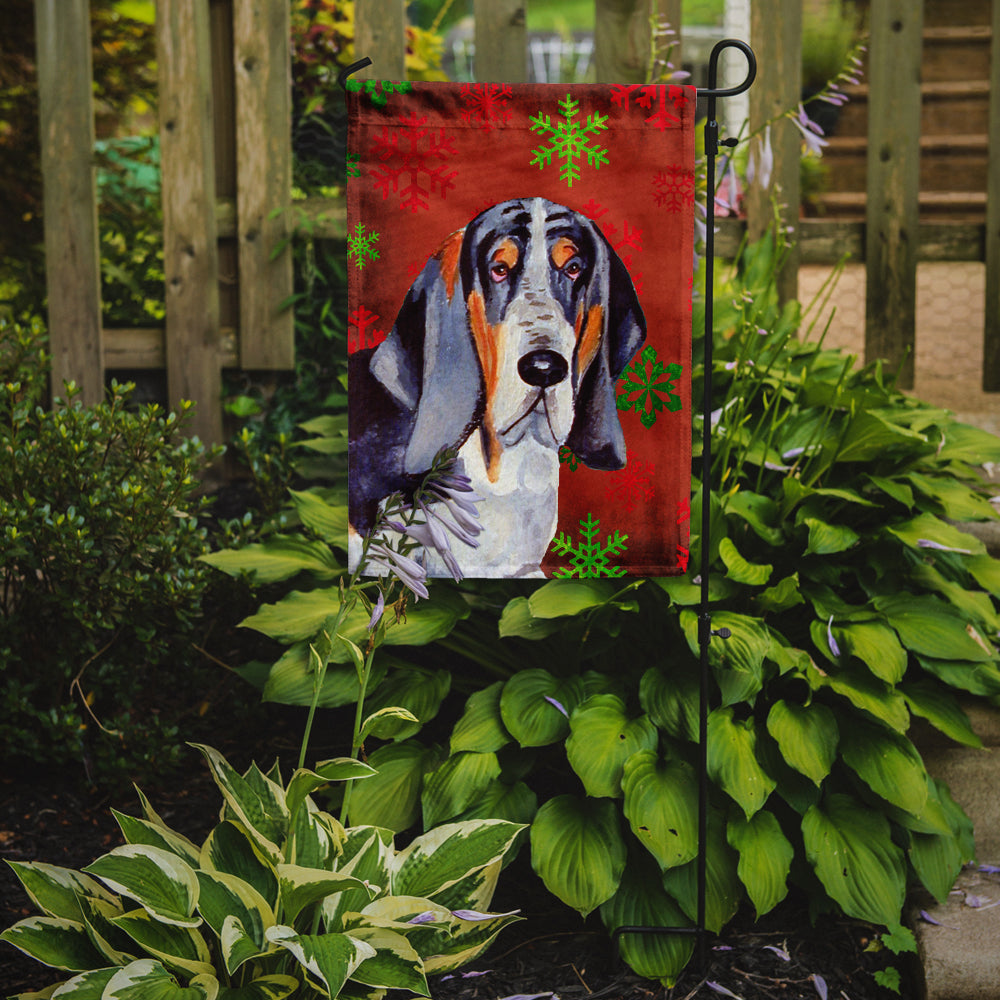 Basset Hound Red and Green Snowflakes Holiday Christmas Garden Flag Mailbox Decorative Yard Banner Outside Patio Artwork for Flower Beds, Garden Size, Multicolor