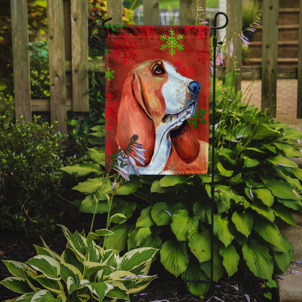 Basset Hound Red and Green Snowflakes Holiday Christmas Garden Flag Mailbox Decorative Yard Banner Outside Patio Artwork for Flower Beds, Garden Size, Multicolor