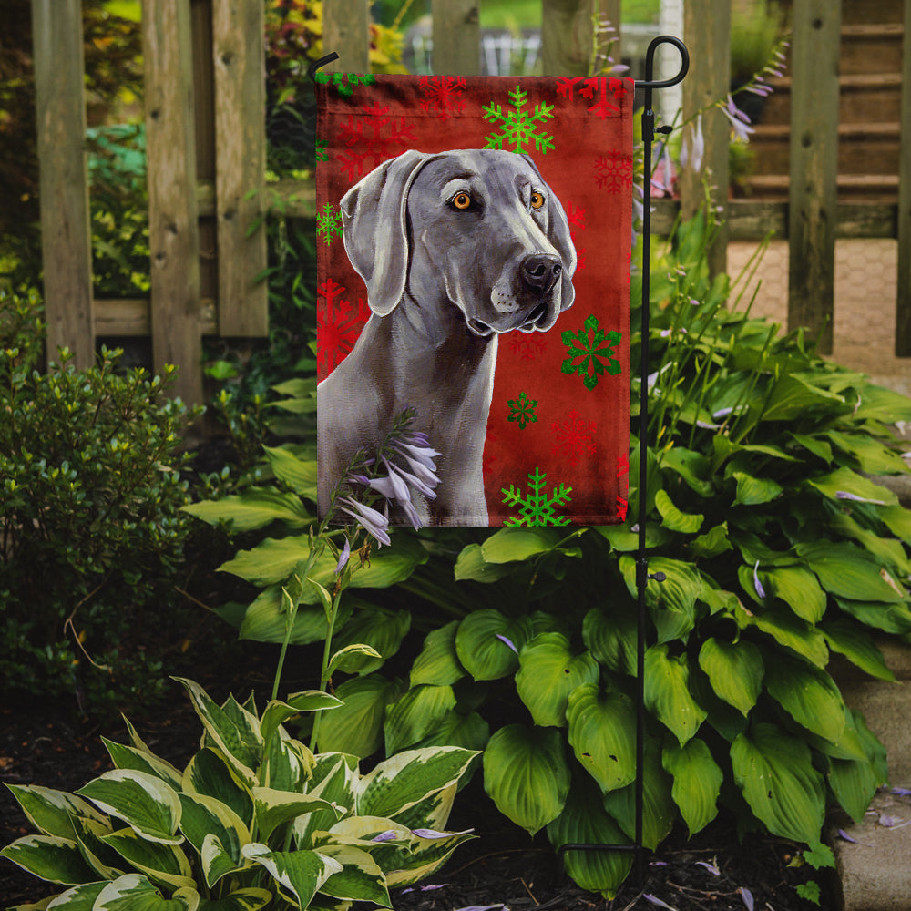 Weimaraner Red and Green Snowflakes Holiday Christmas Garden Flag Mailbox Decorative Yard Banner Outside Patio Artwork for Flower Beds, Garden Size, Multicolor