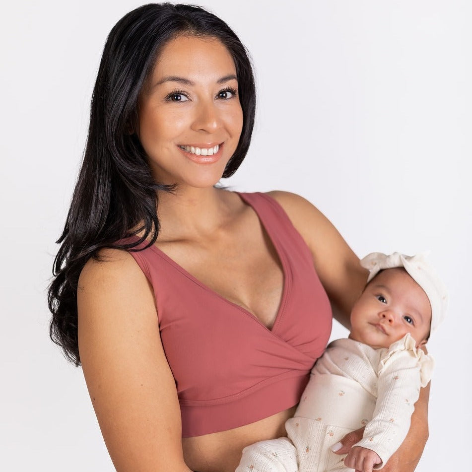 Everyday Luxe® 3.0 Nursing & Hands-Free Pumping Bra for Breastfeeding Moms