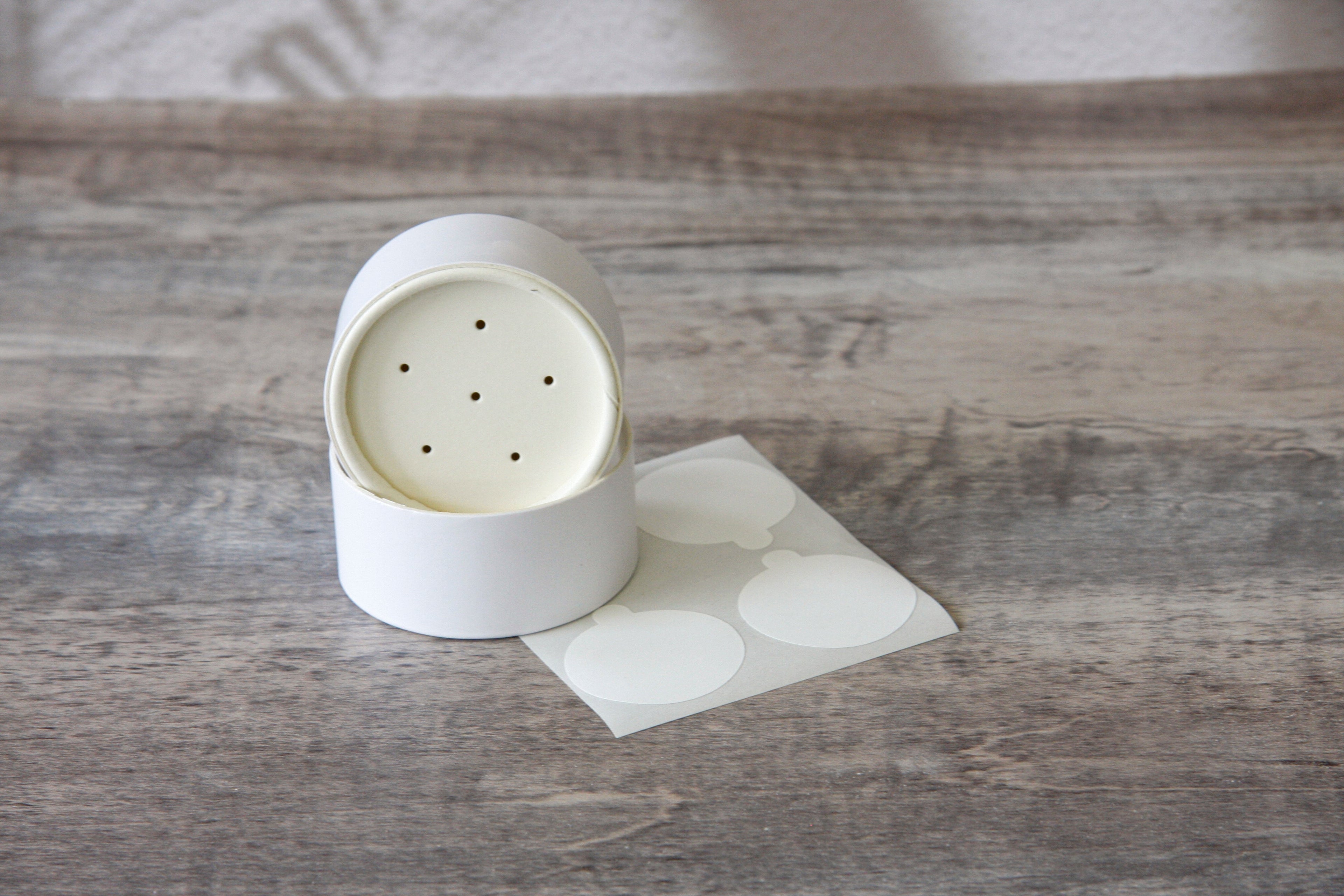 1 ounce / 30 g Shallow Paper Shaker Jar