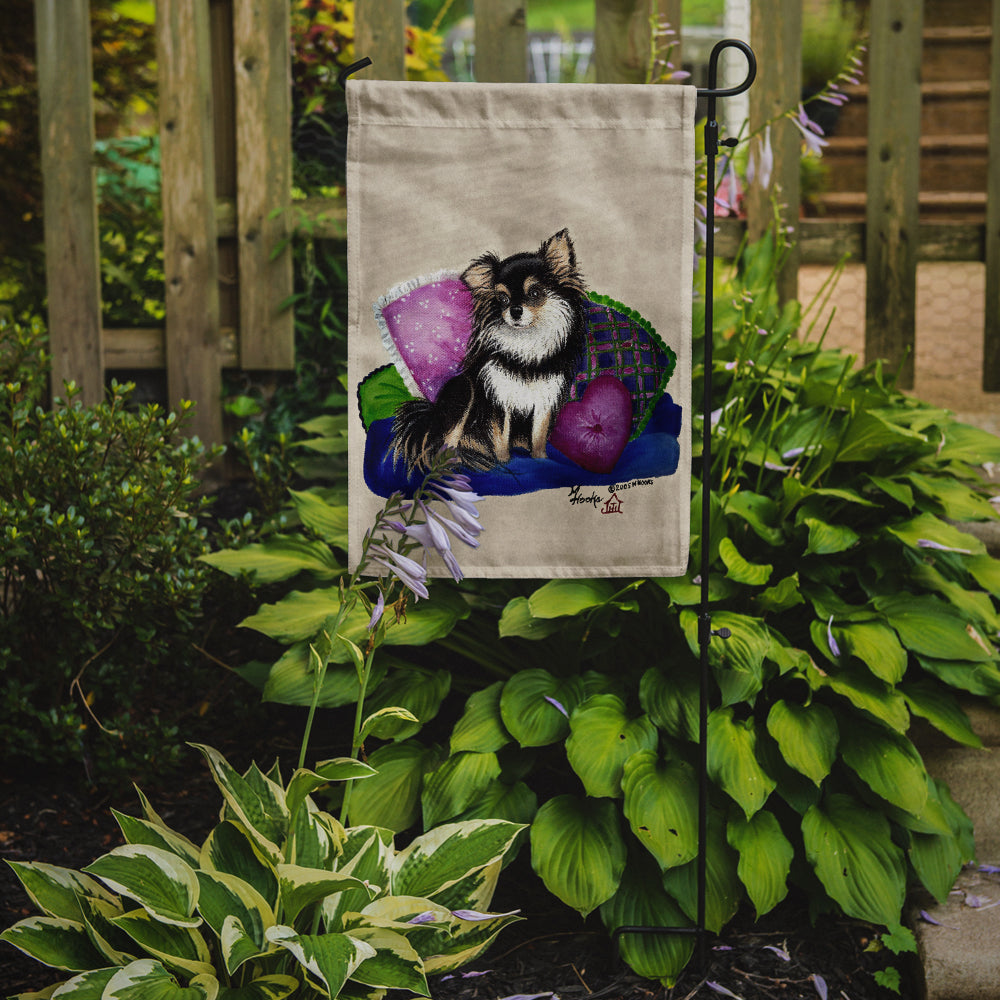 Chihuahua on their couch Garden Flag Mailbox Decorative Yard Banner Outside Patio Artwork for Flower Beds, Garden Size, Multicolor